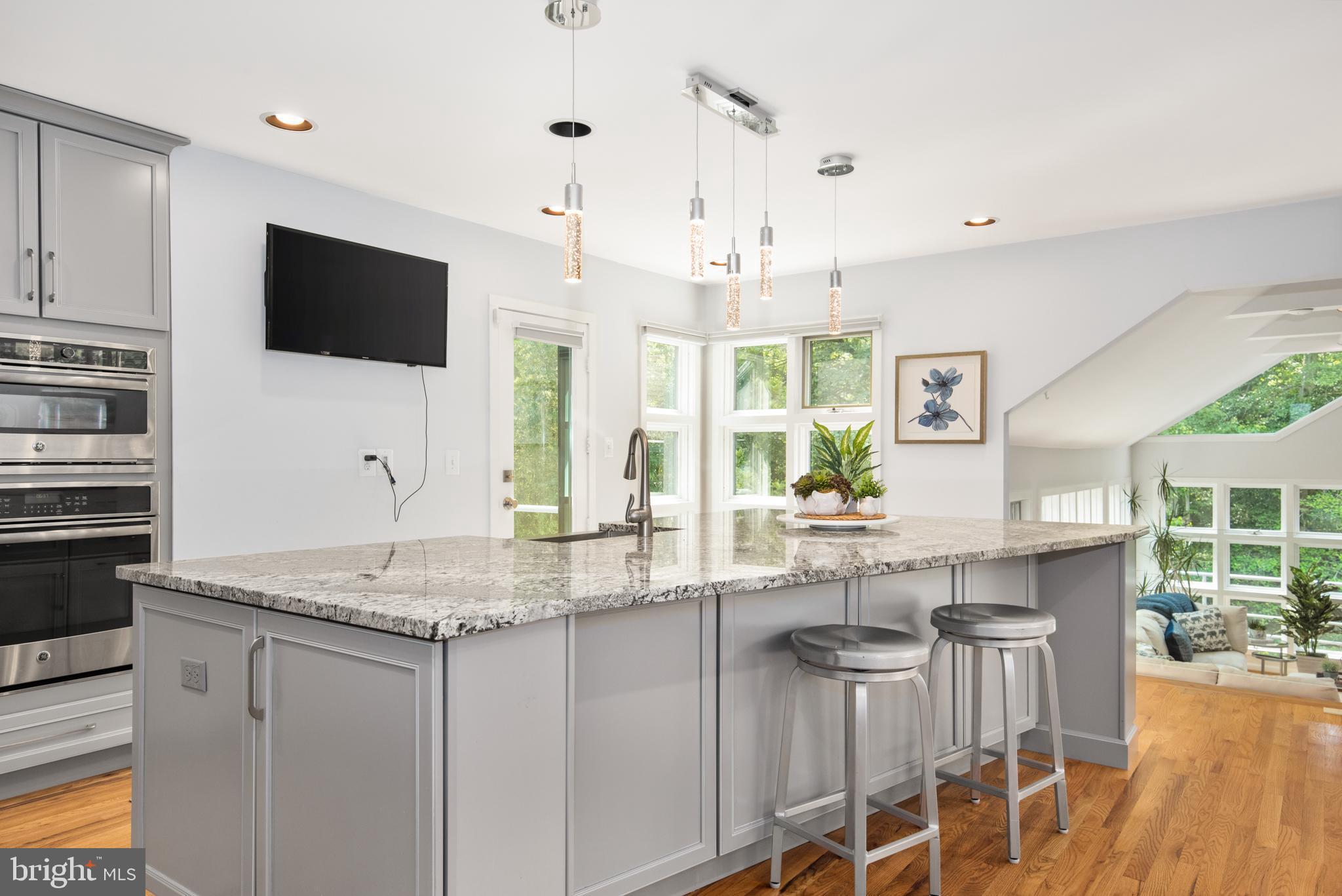 ANNAPOLIS COVE - Residential