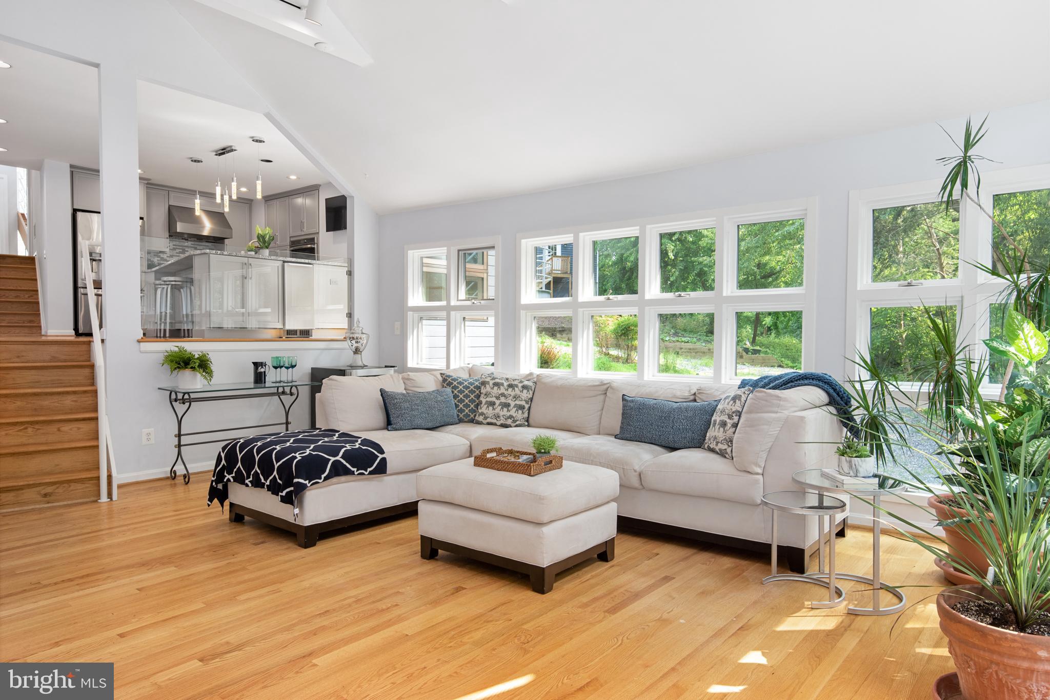 ANNAPOLIS COVE - Residential