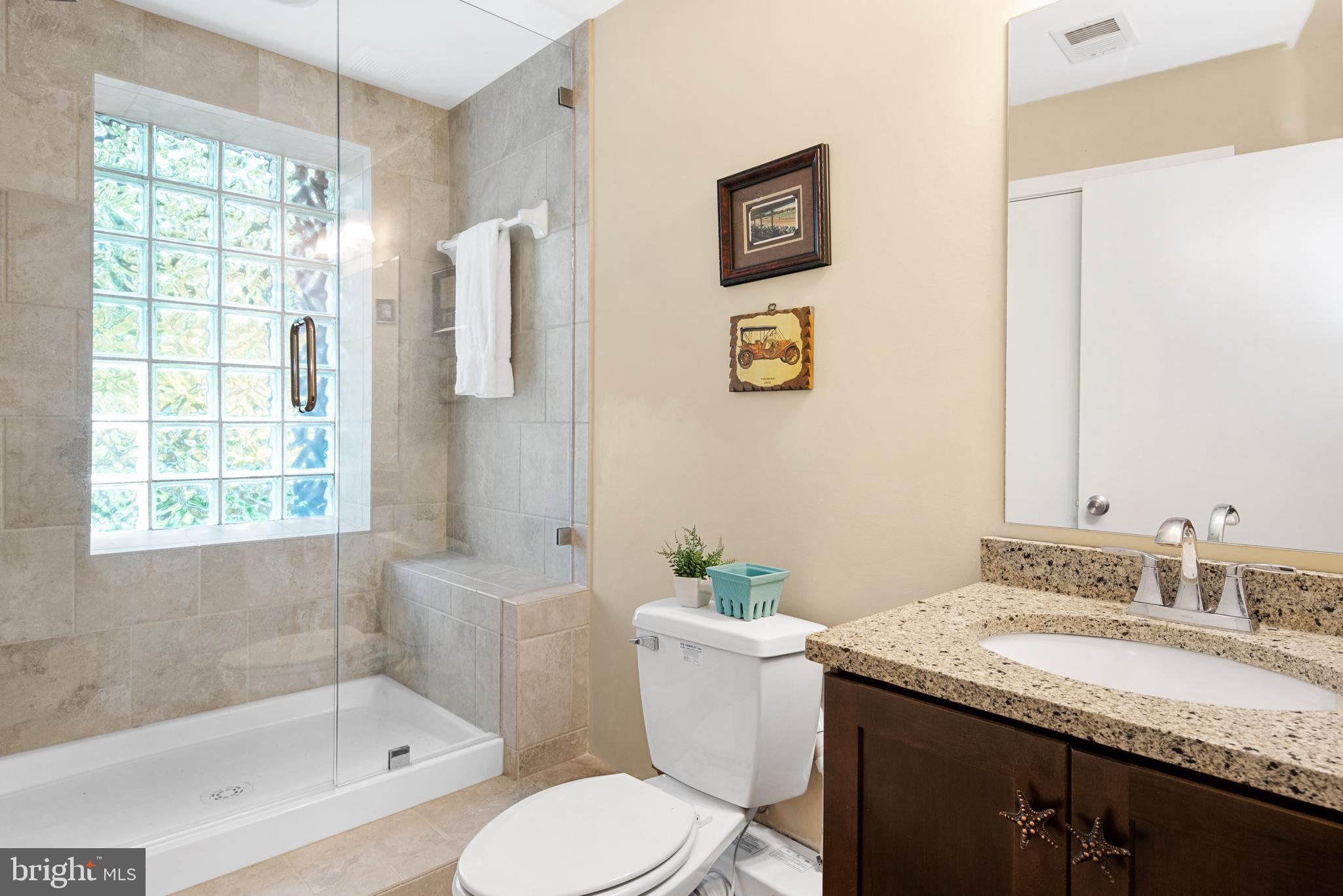 ANNAPOLIS COVE - Residential