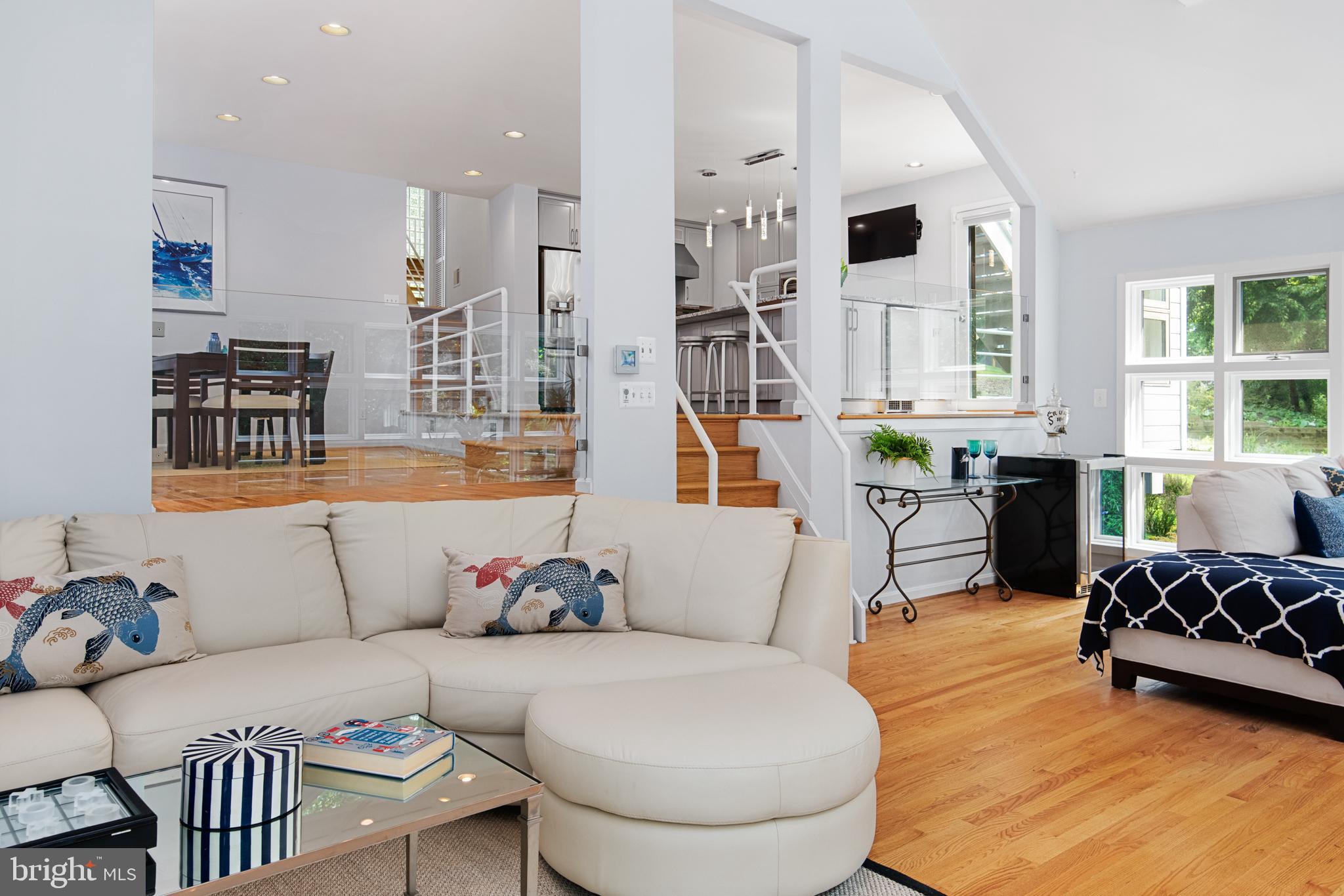 ANNAPOLIS COVE - Residential