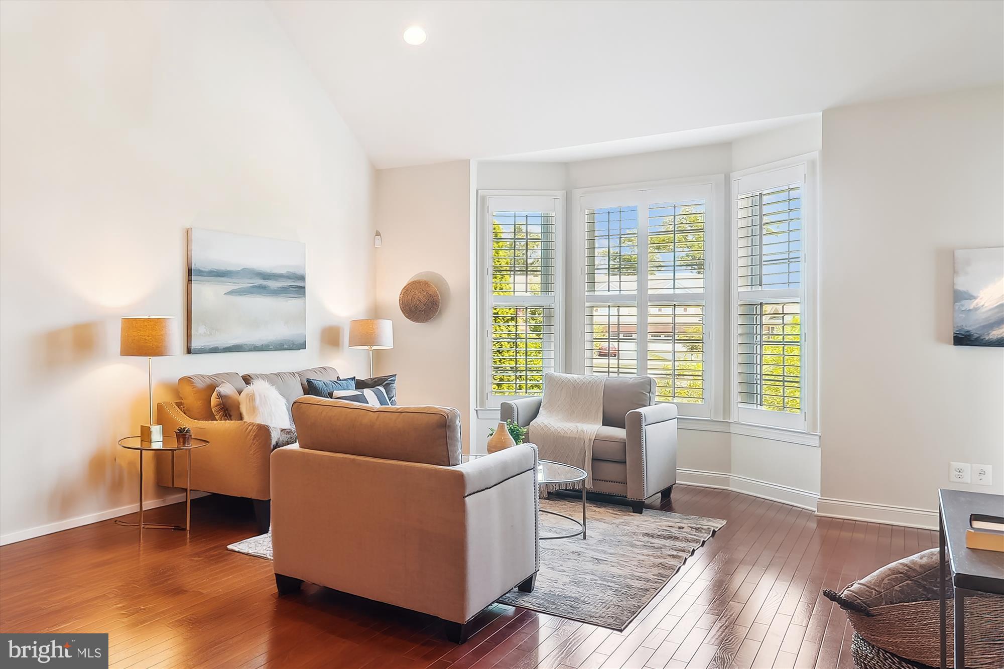 REGENCY AT ASHBURN - Residential