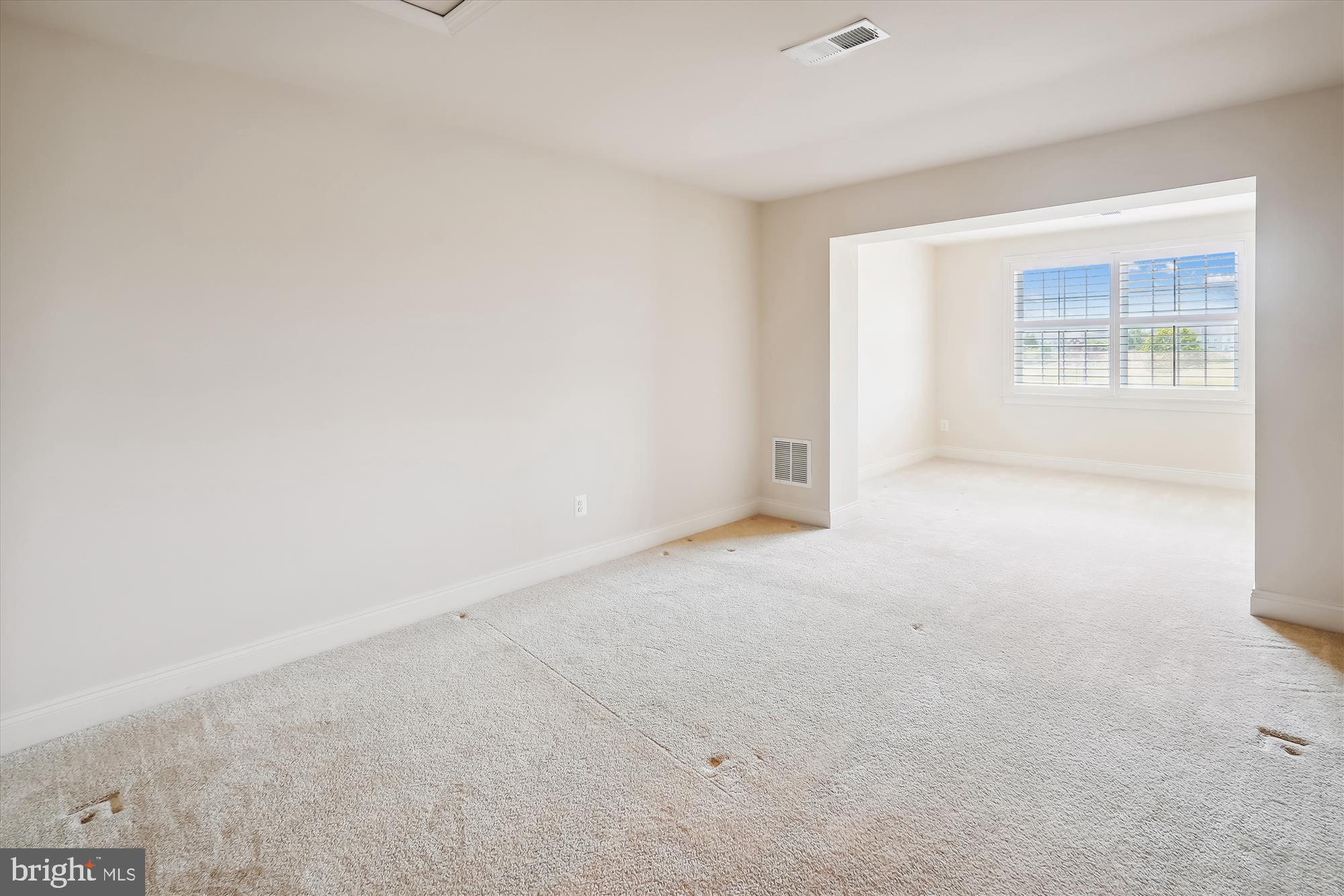 REGENCY AT ASHBURN - Residential