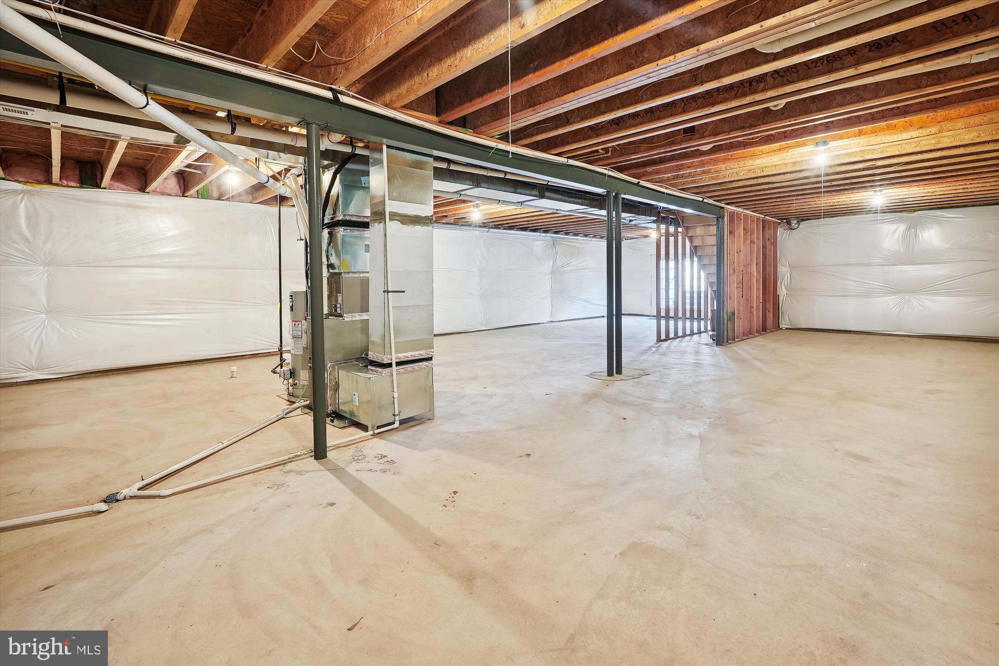 REGENCY AT ASHBURN - Residential