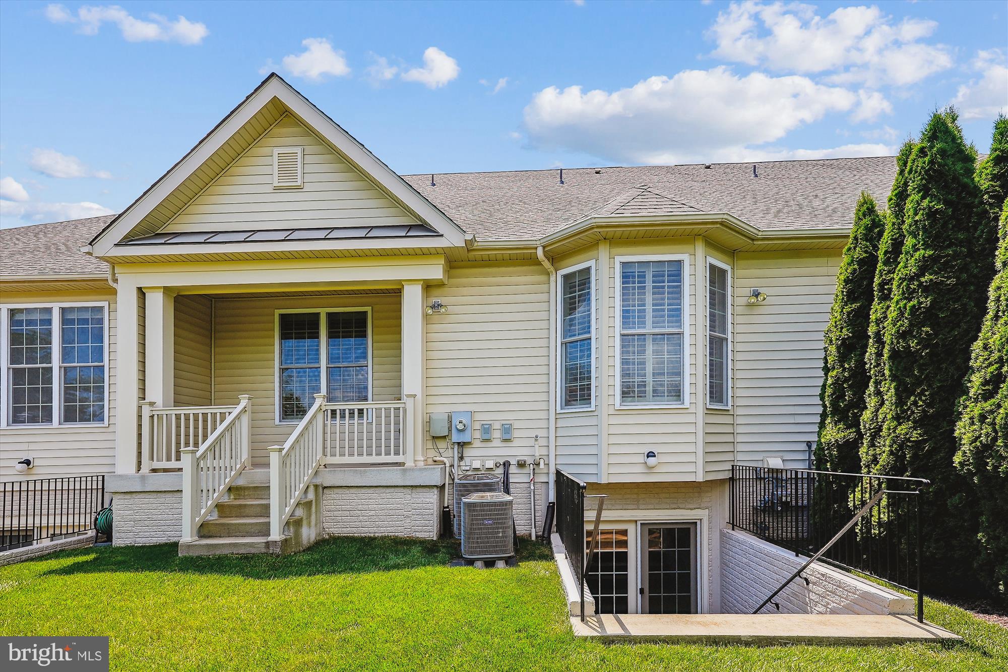 REGENCY AT ASHBURN - Residential