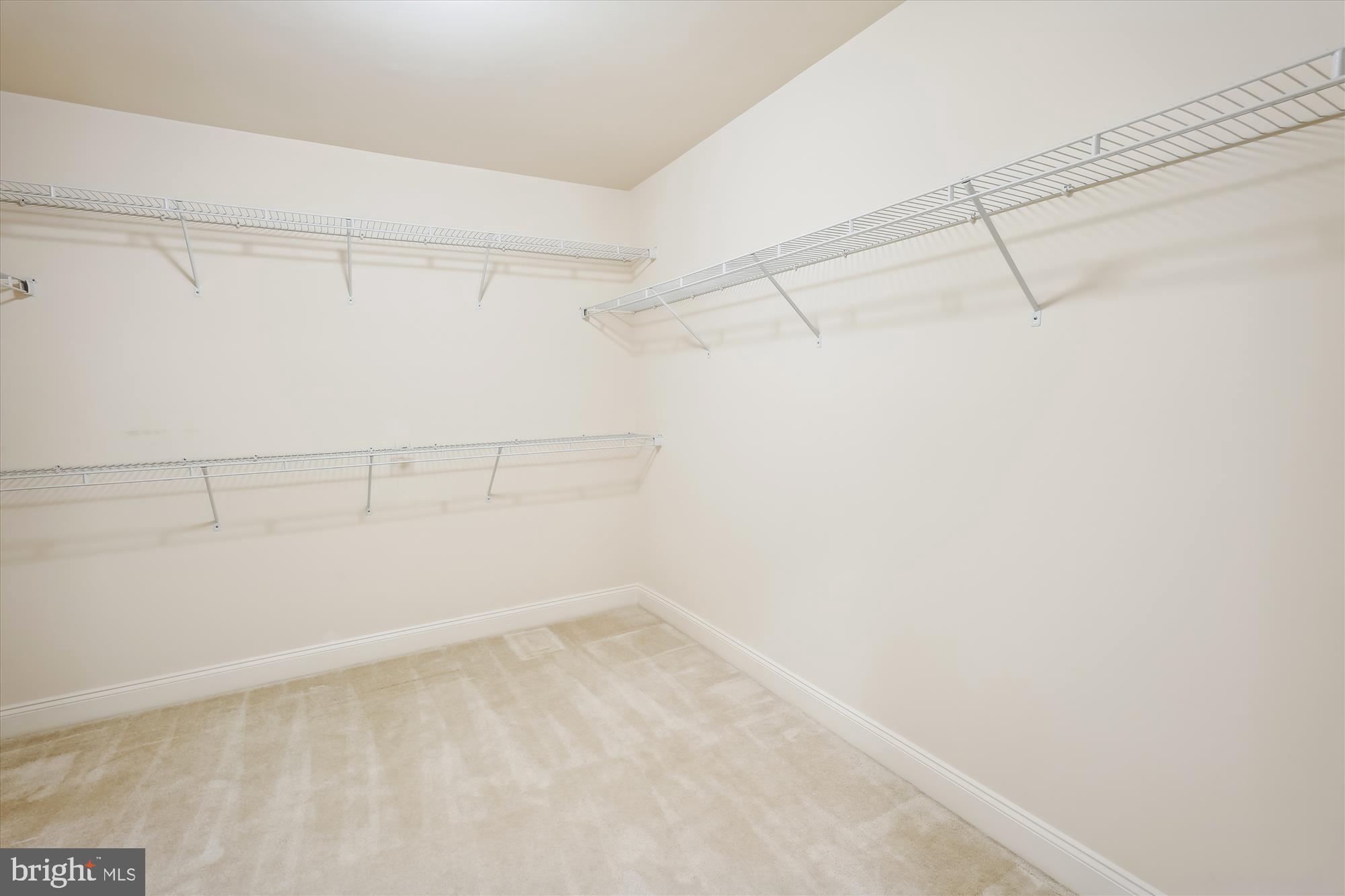 REGENCY AT ASHBURN - Residential