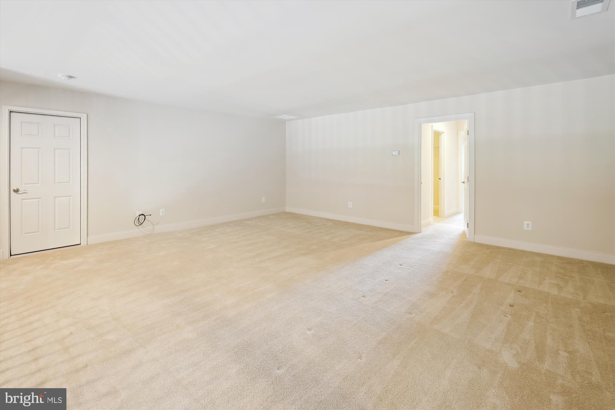 REGENCY AT ASHBURN - Residential