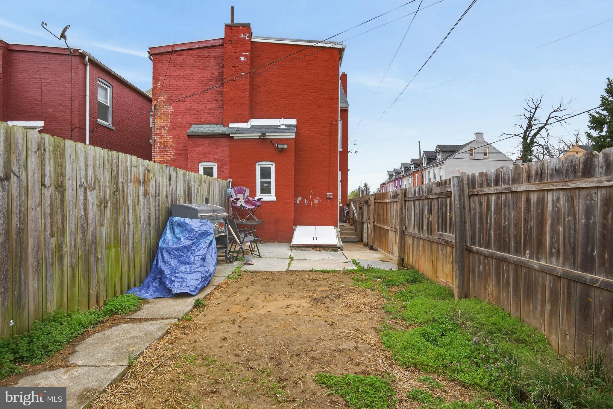 LANCASTER - Residential