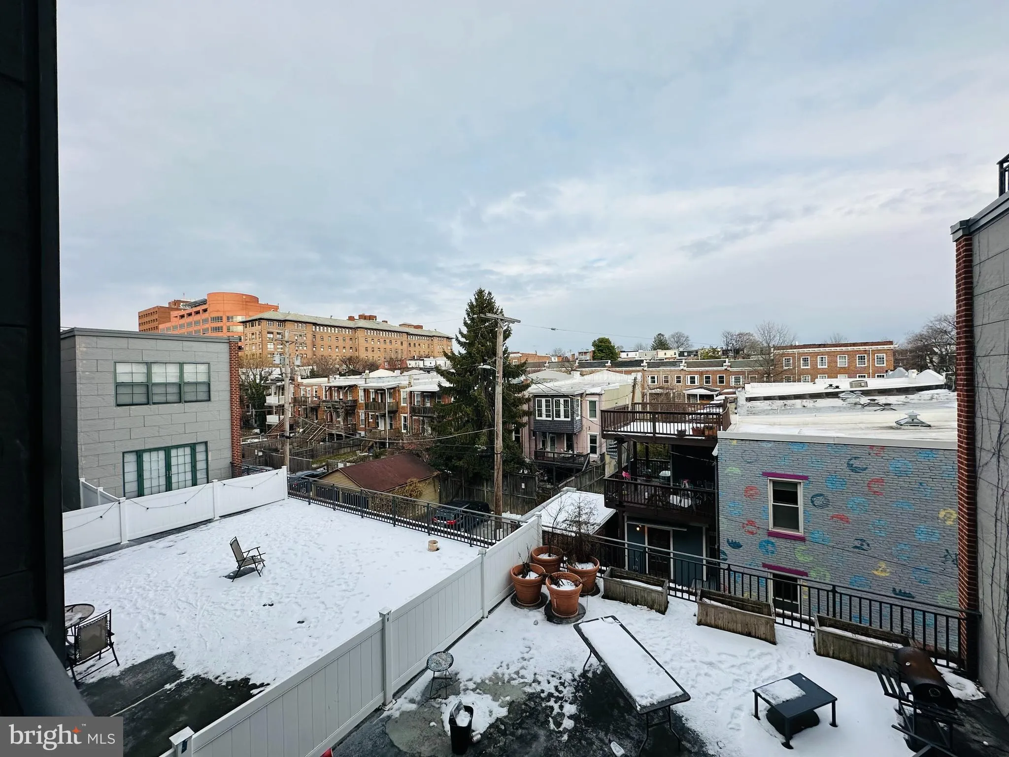 Baltimore, Maryland 21218, United States, 2 Bedrooms Bedrooms, ,2 BathroomsBathrooms,Residential,Pending,19578