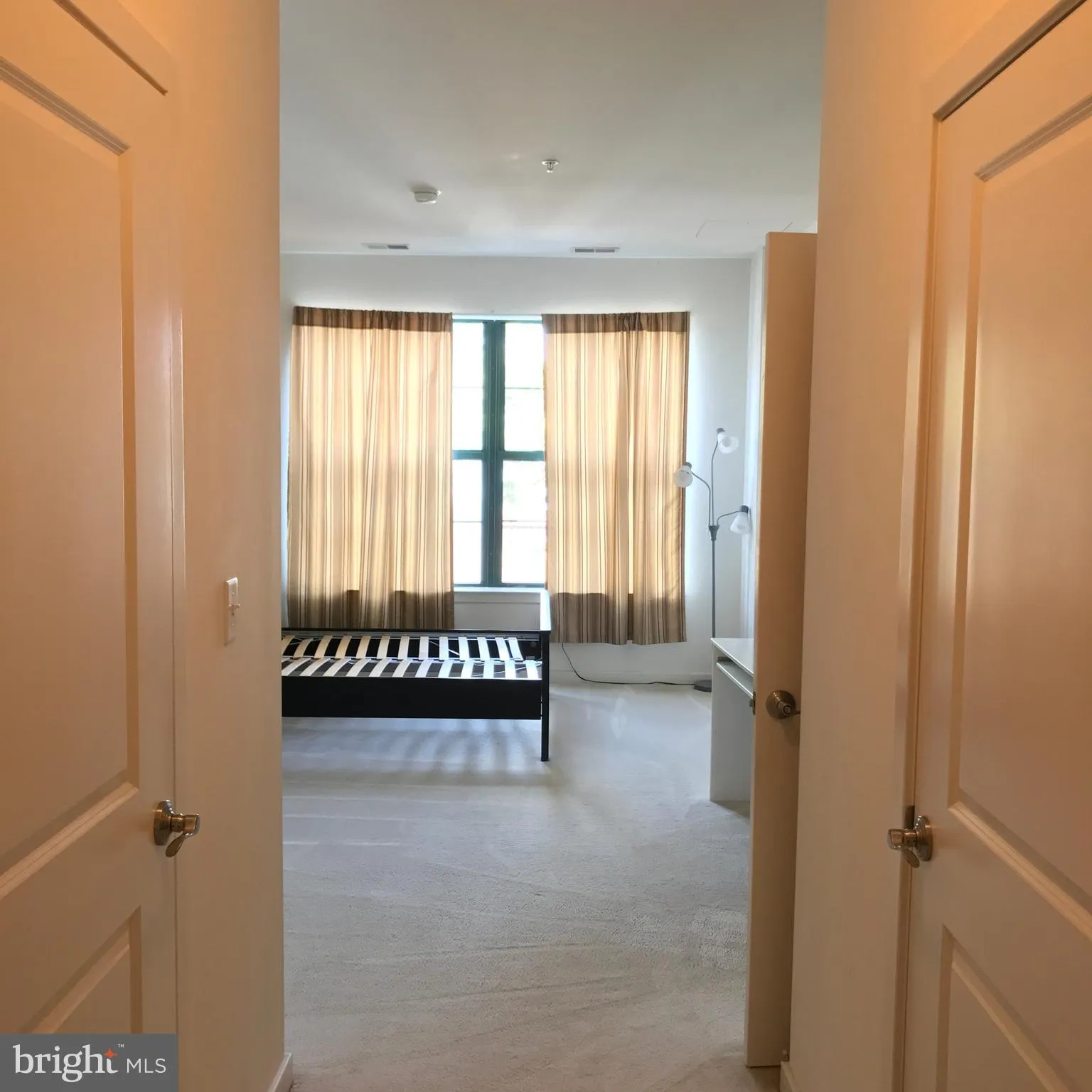 Baltimore, Maryland 21218, United States, 2 Bedrooms Bedrooms, ,2 BathroomsBathrooms,Residential,Pending,19578