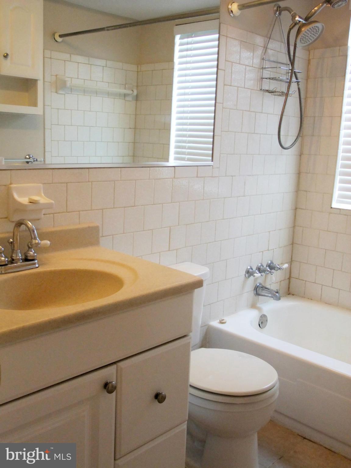 GARDENS AT OWINGS MILLS - Residential Lease