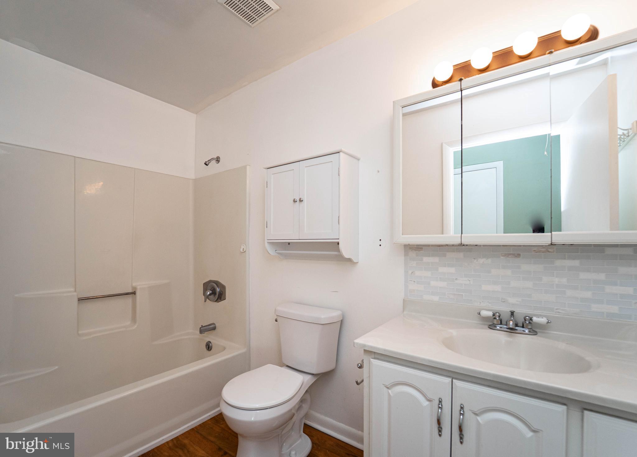 STEVENSVILLE - Residential