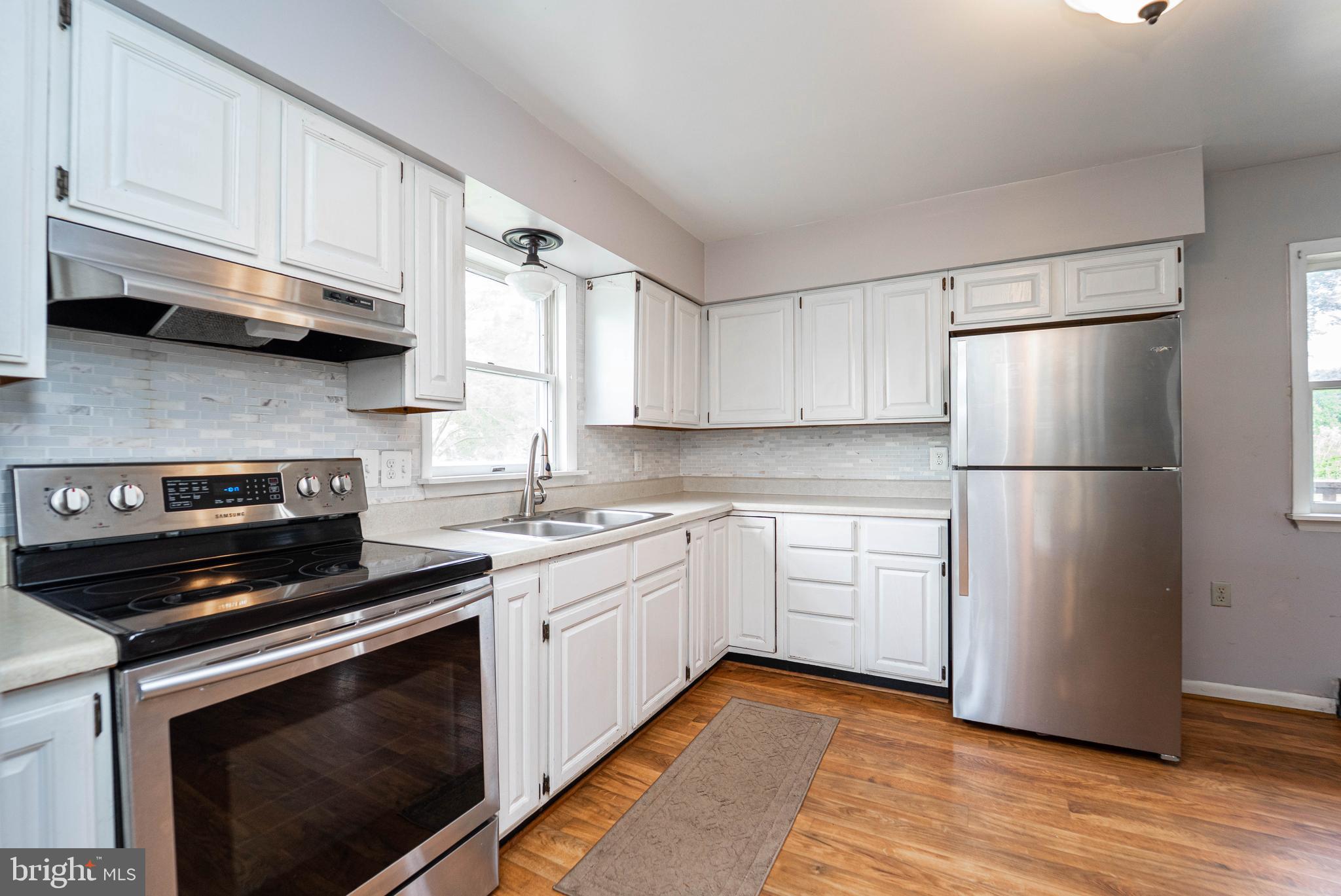 STEVENSVILLE - Residential