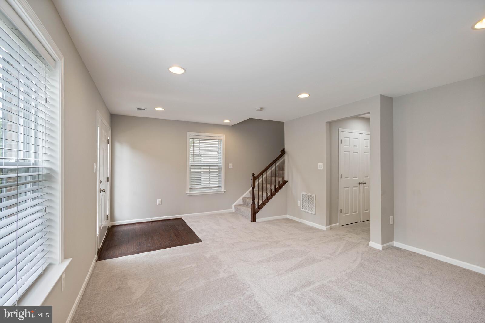 HASTINGS MARKETPLACE - Residential Lease