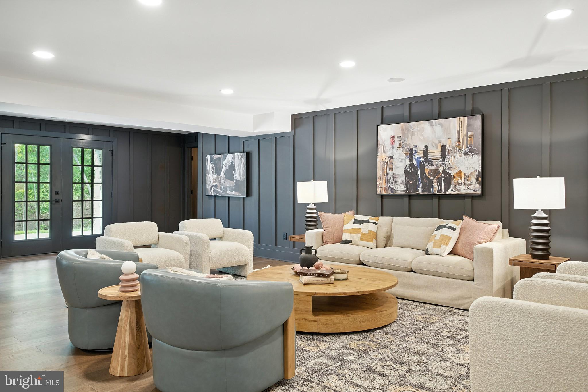 MONARCH - Residential