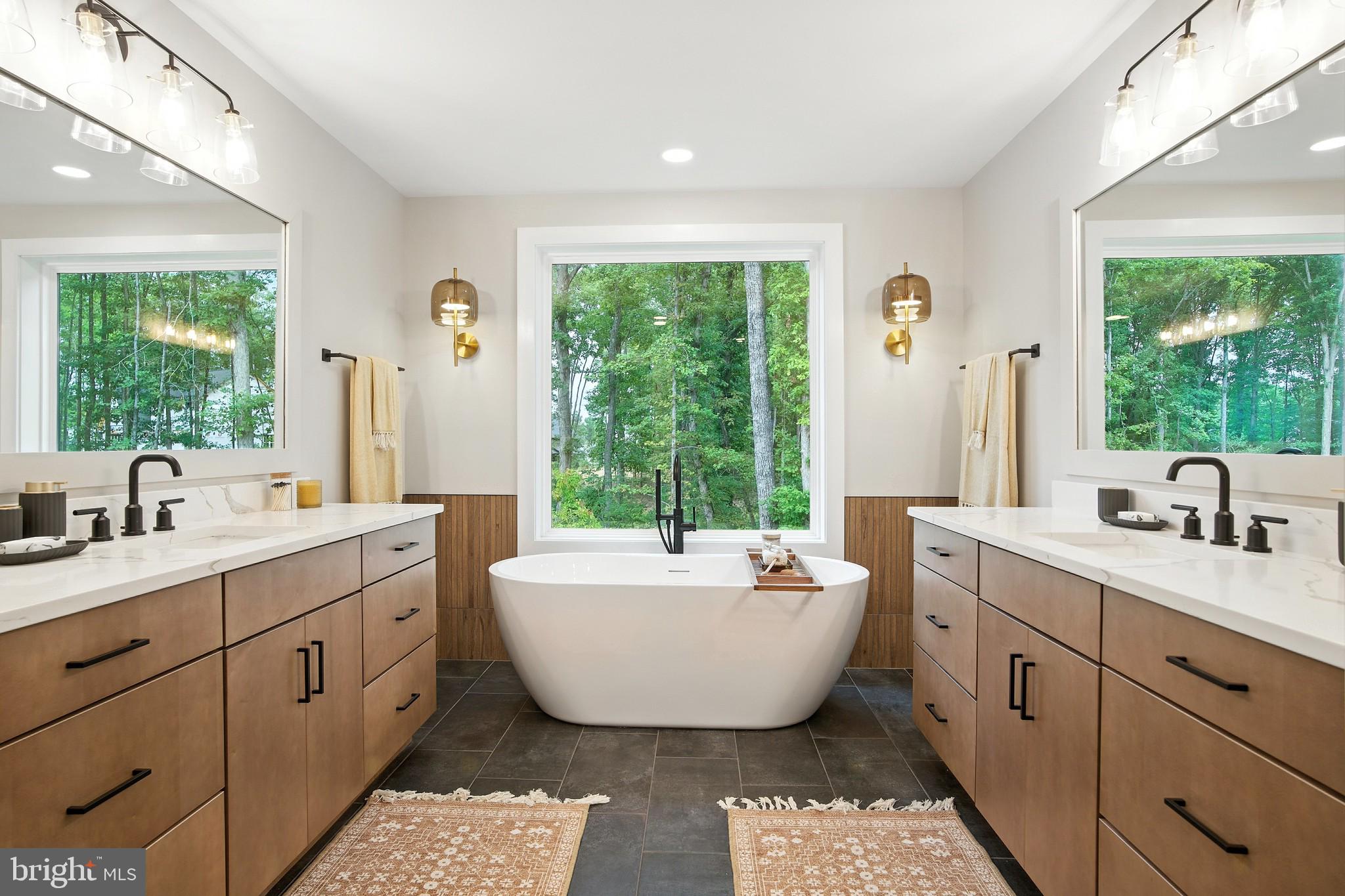 MONARCH - Residential