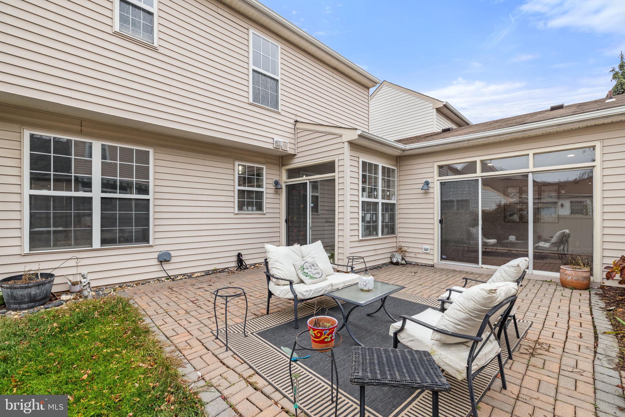 ASHBURN FARM - Residential