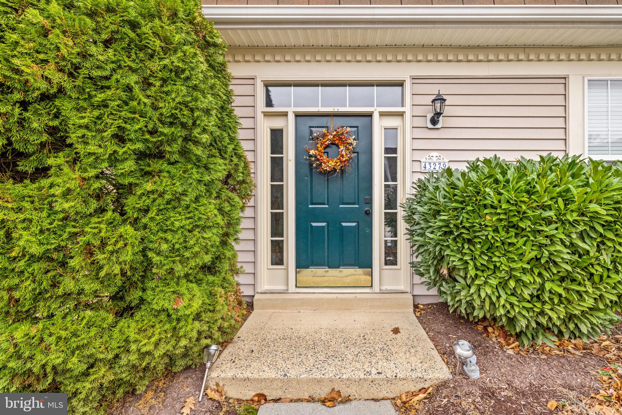 ASHBURN FARM - Residential