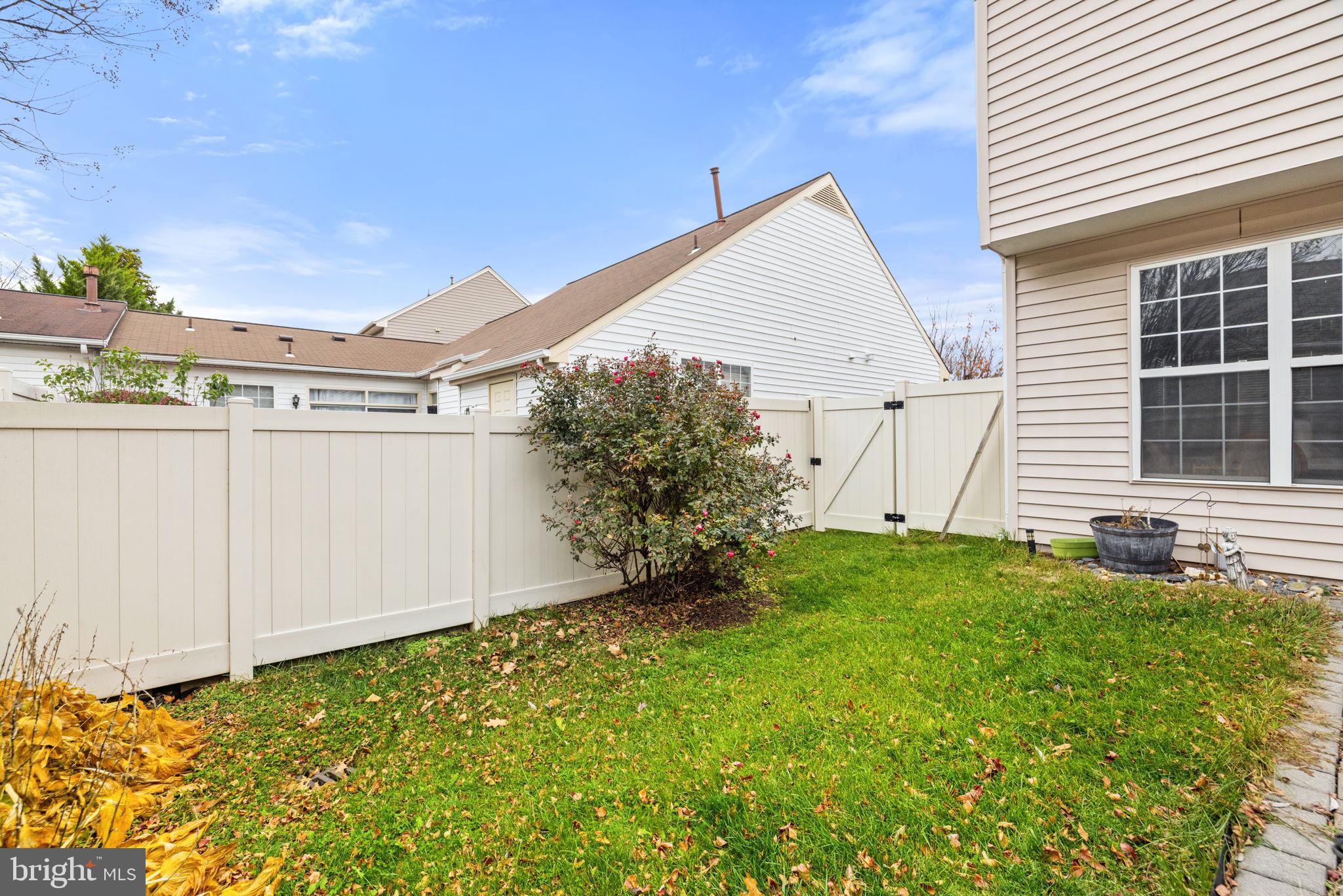 ASHBURN FARM - Residential