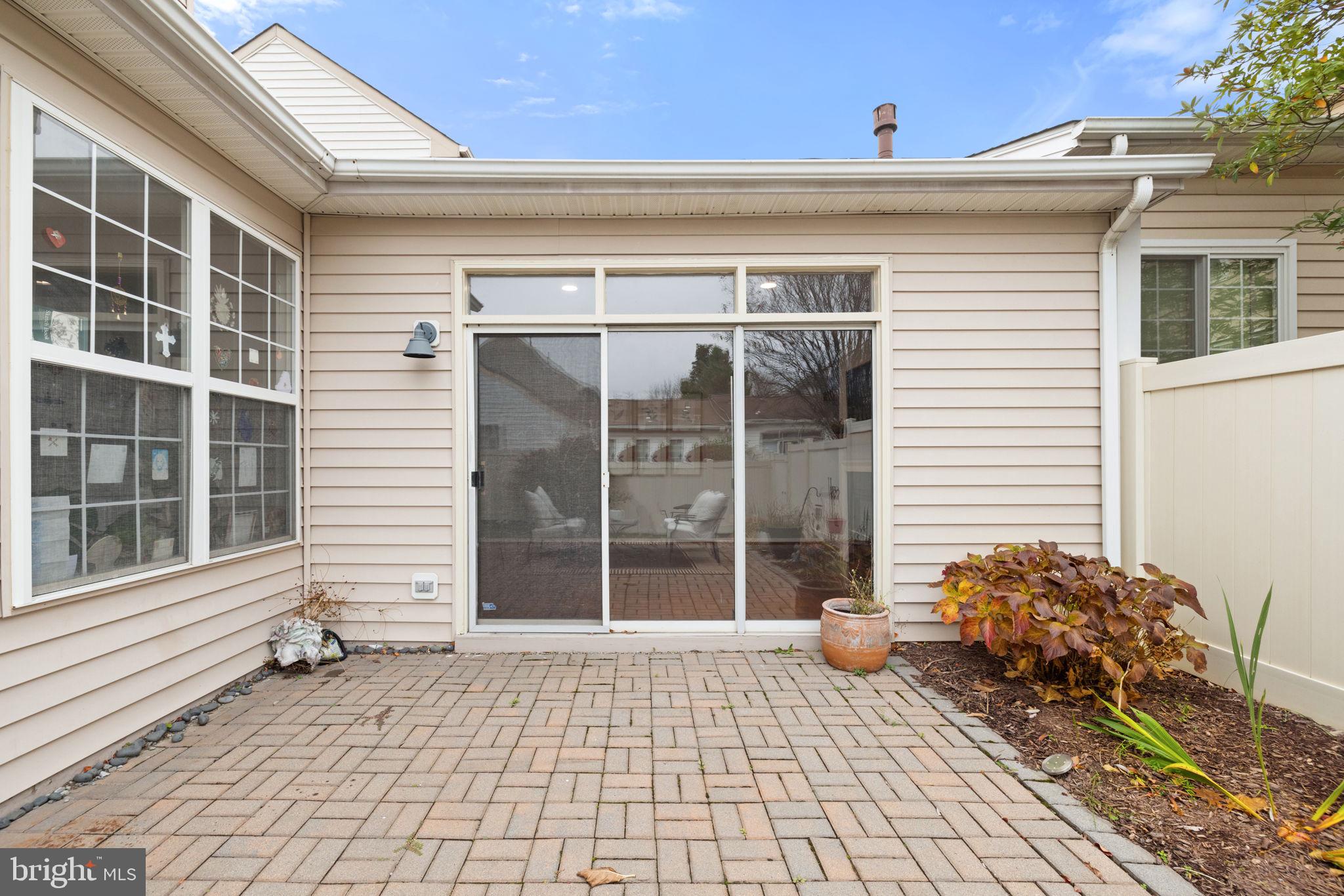 ASHBURN FARM - Residential