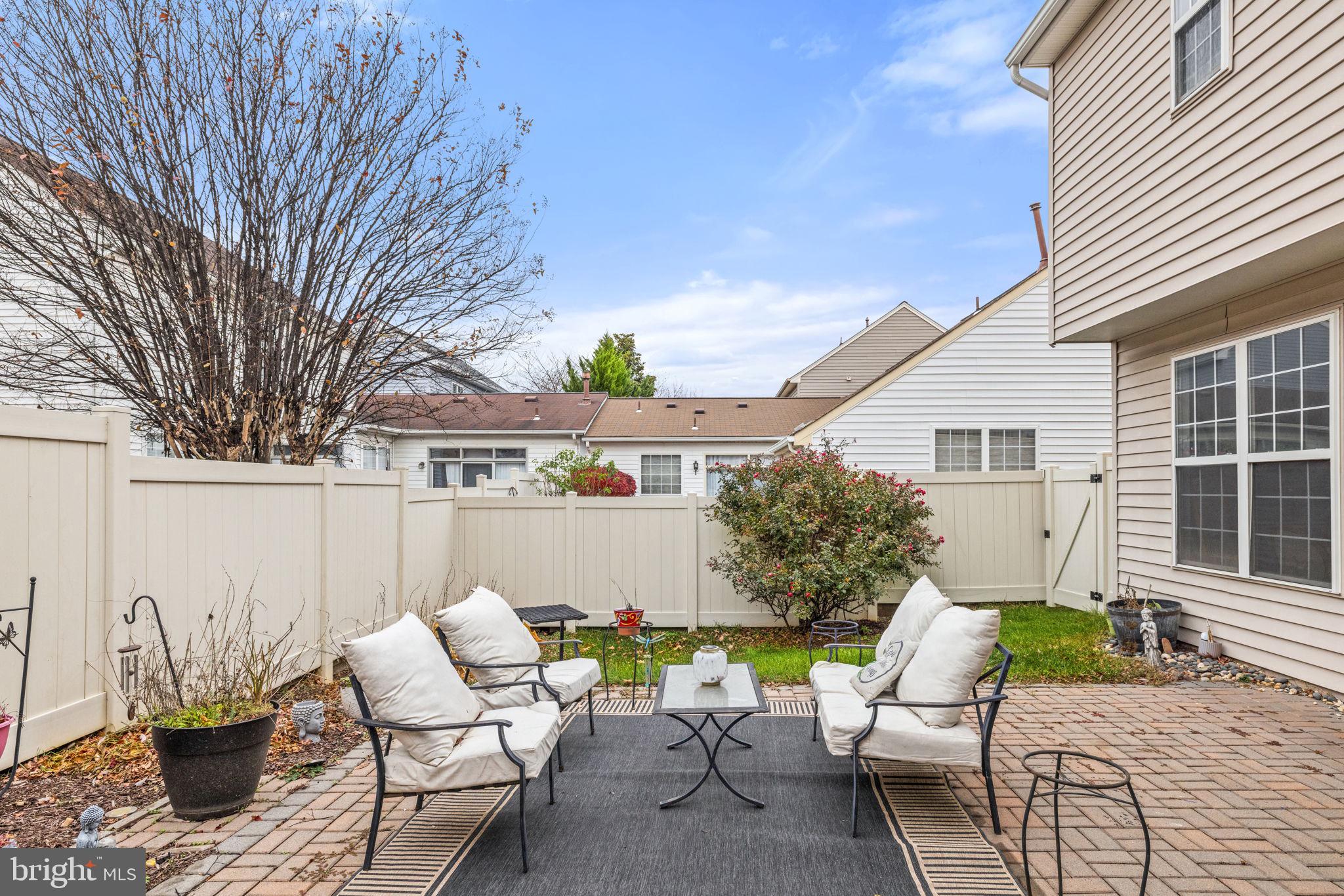 ASHBURN FARM - Residential