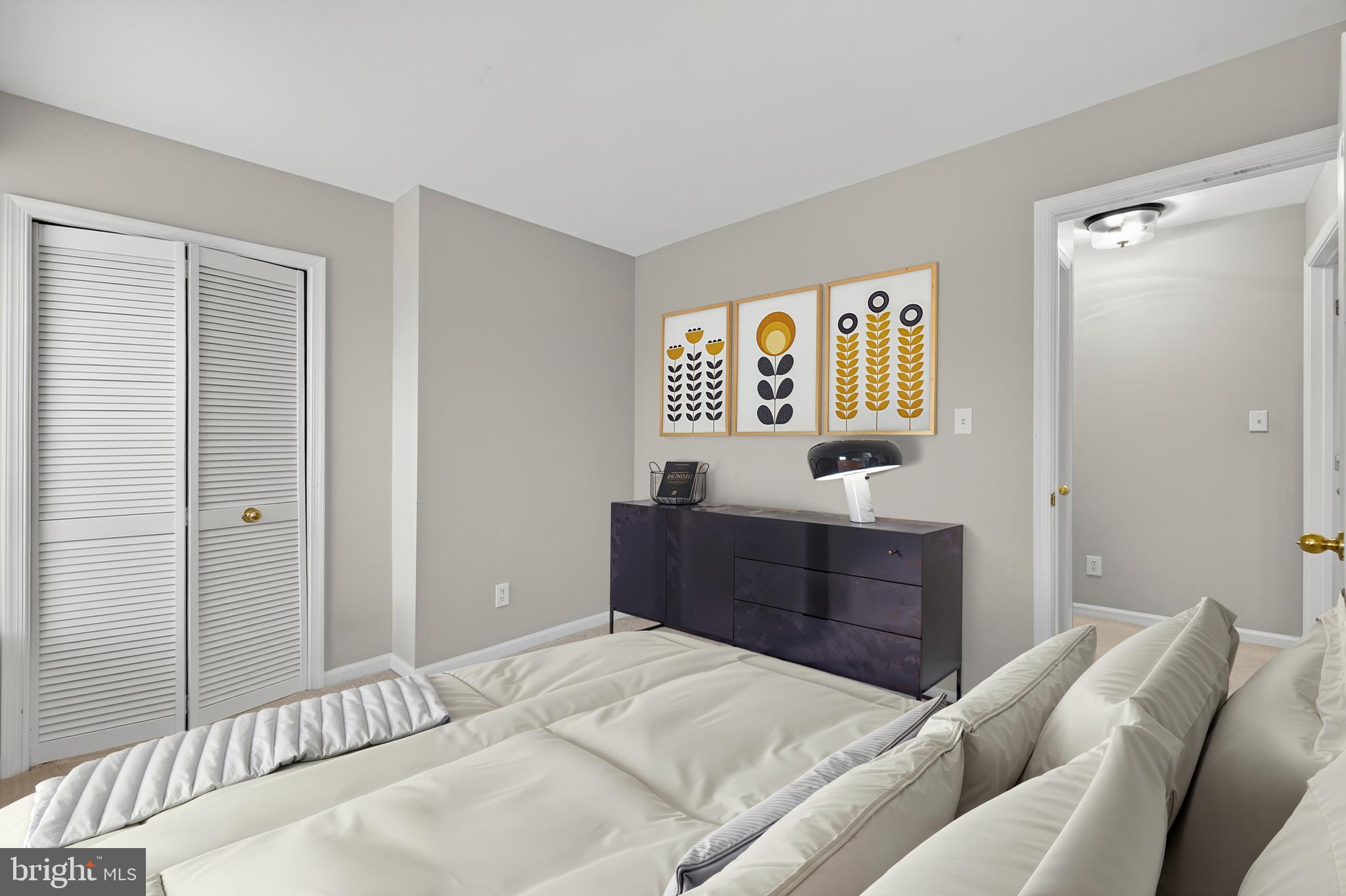 ASHBURN FARM - Residential