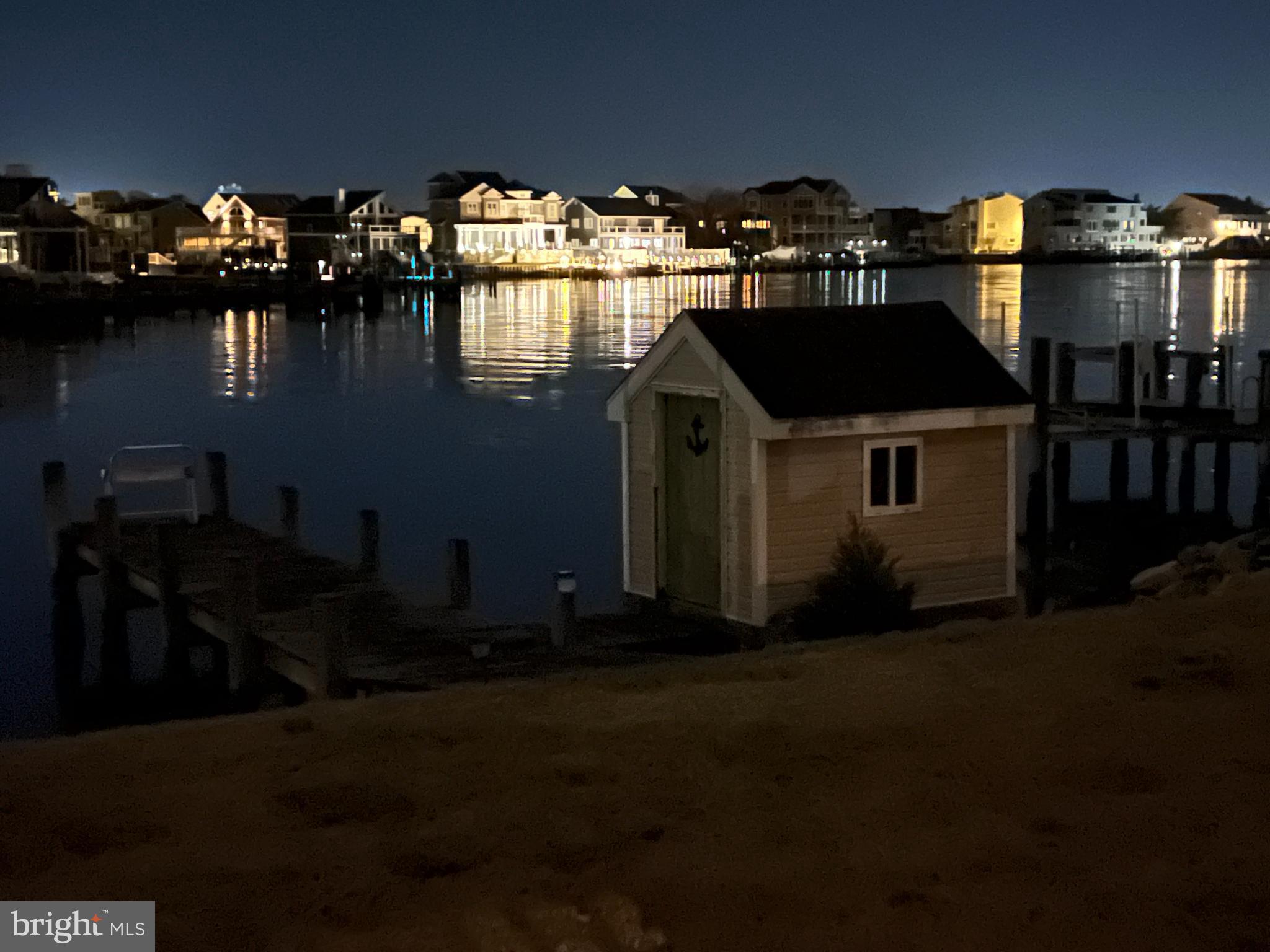 FENWICK WOODS - Residential