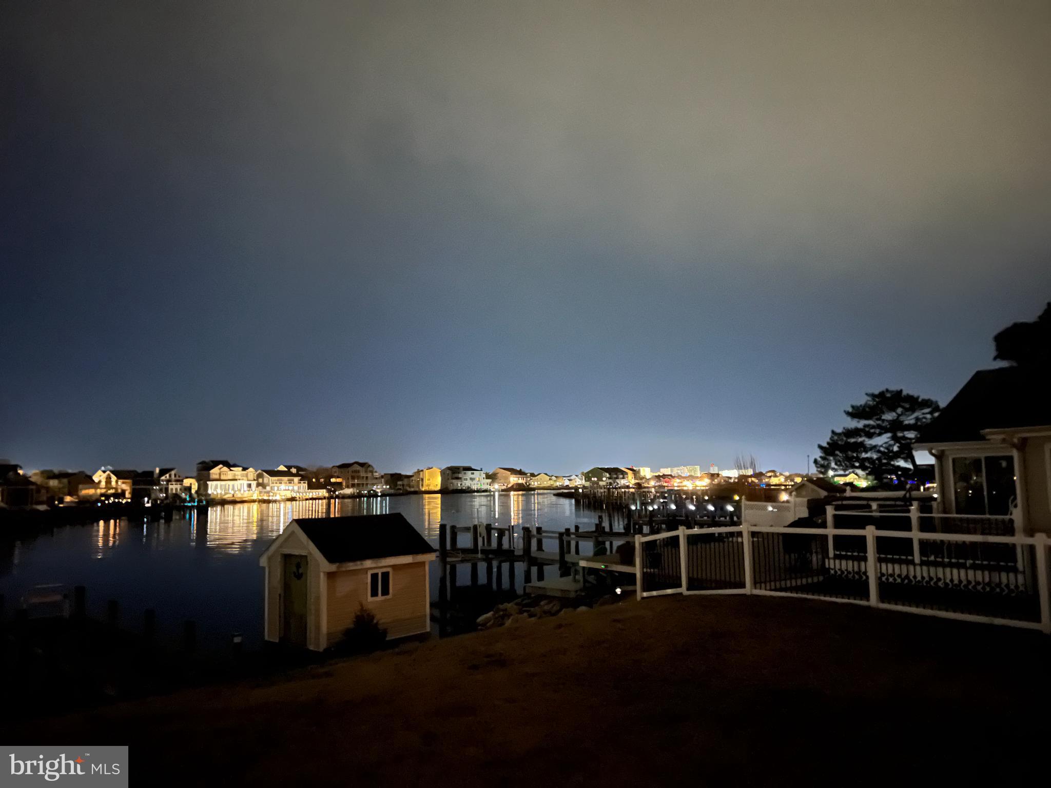 FENWICK WOODS - Residential