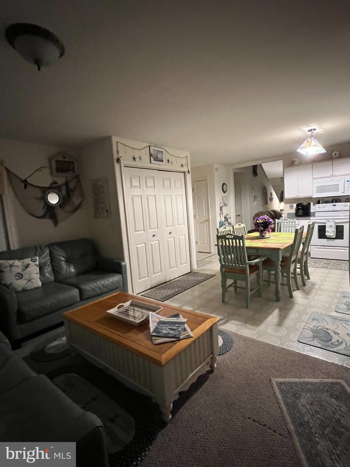 FENWICK WOODS - Residential