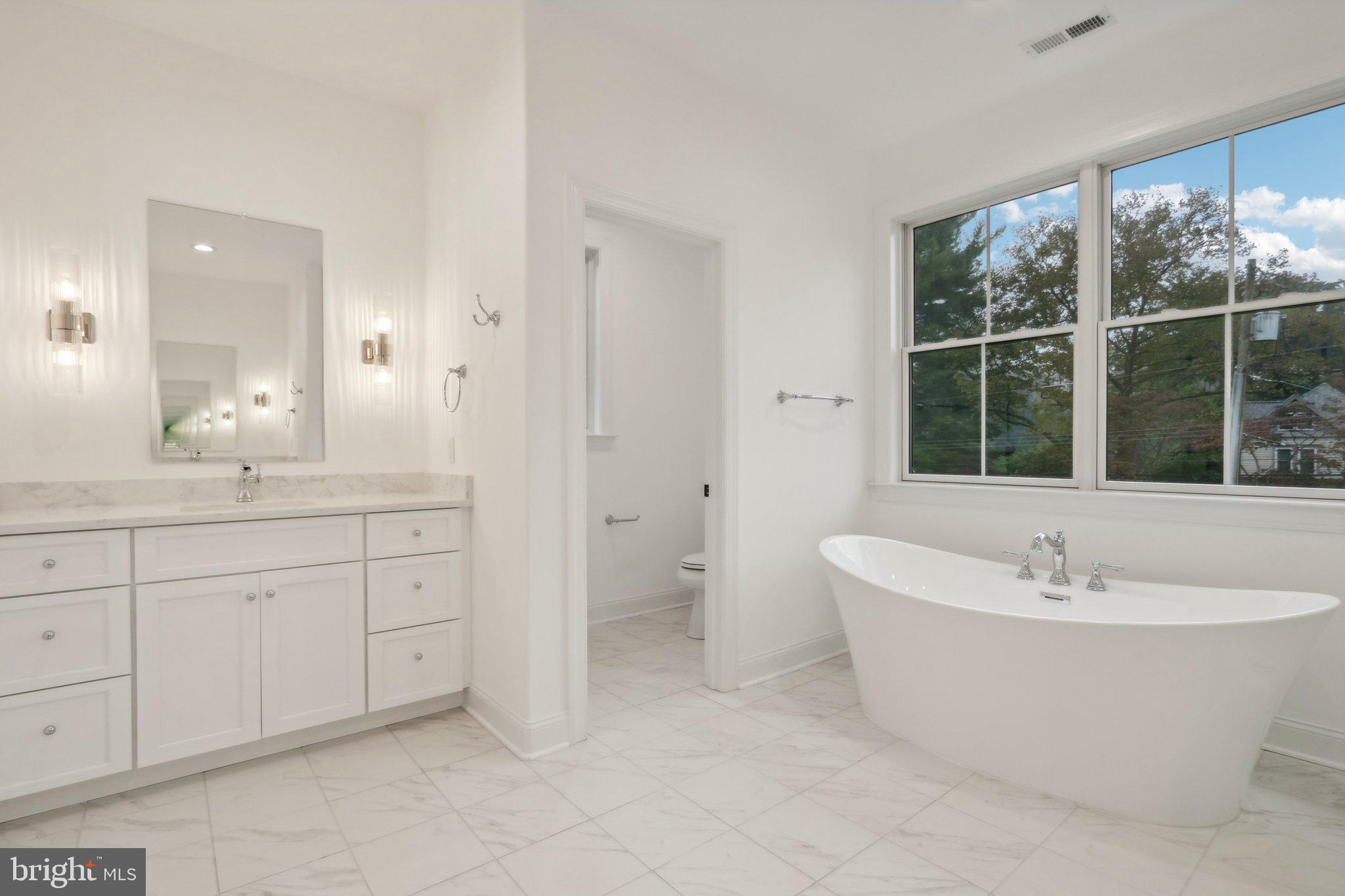 THE WOODS AT ROSE TREE - Residential