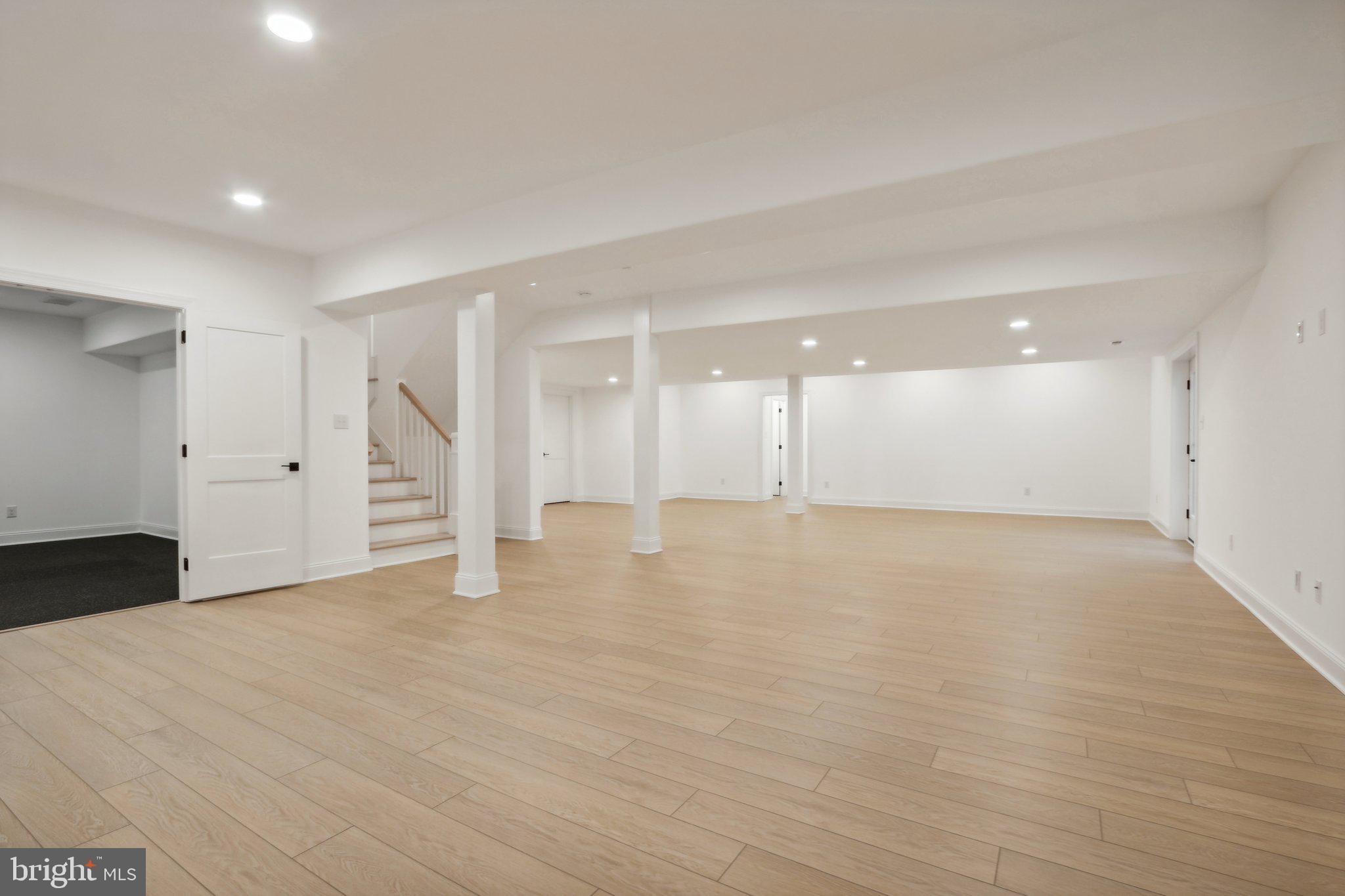 THE WOODS AT ROSE TREE - Residential