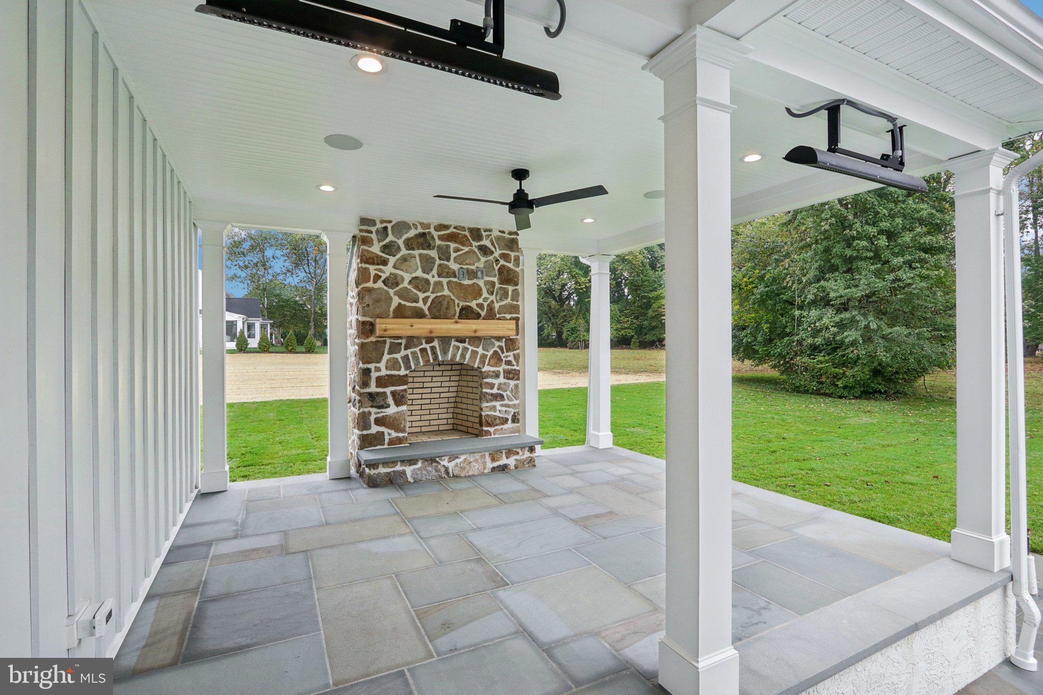 THE WOODS AT ROSE TREE - Residential