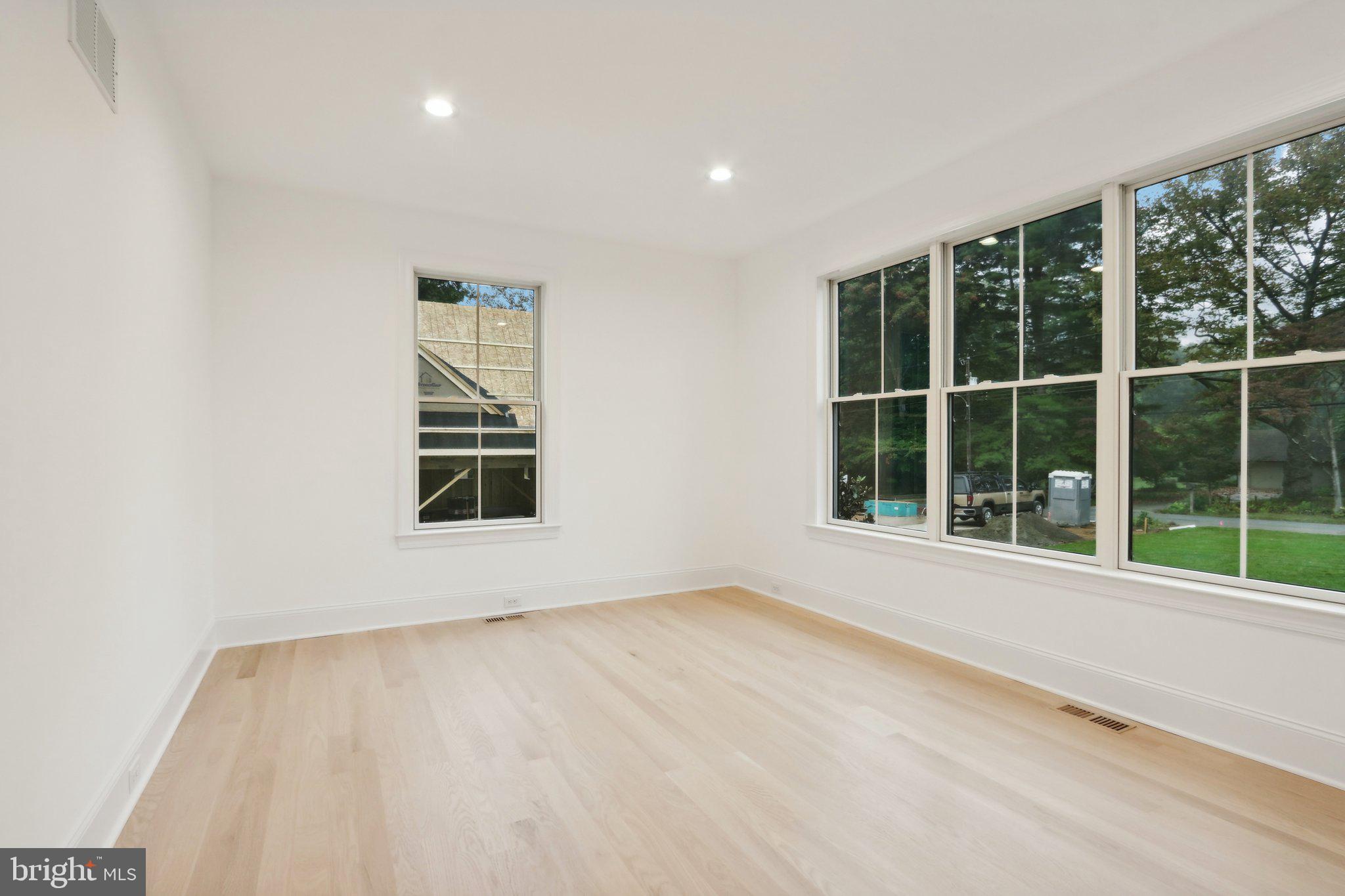 THE WOODS AT ROSE TREE - Residential