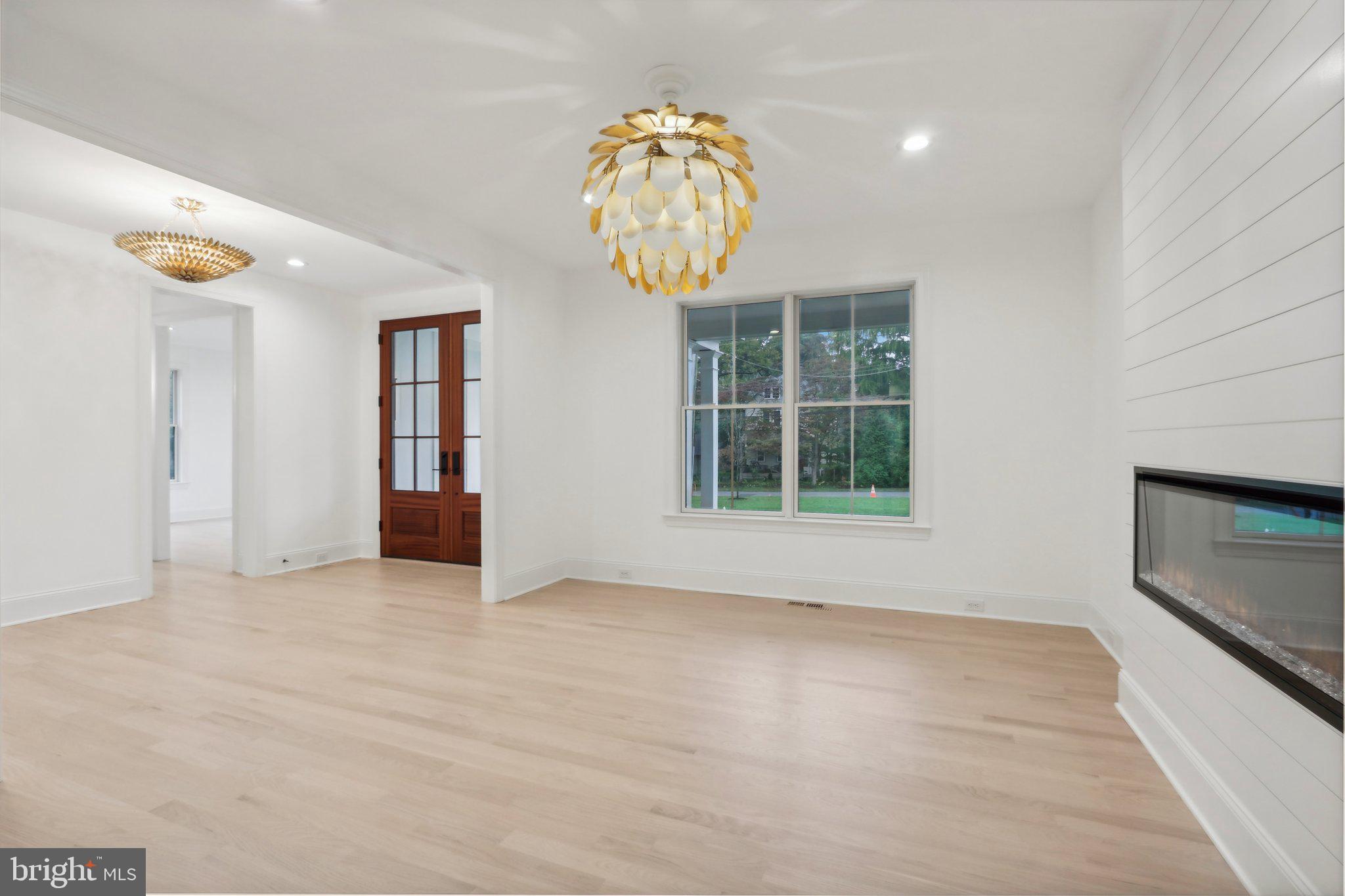 THE WOODS AT ROSE TREE - Residential