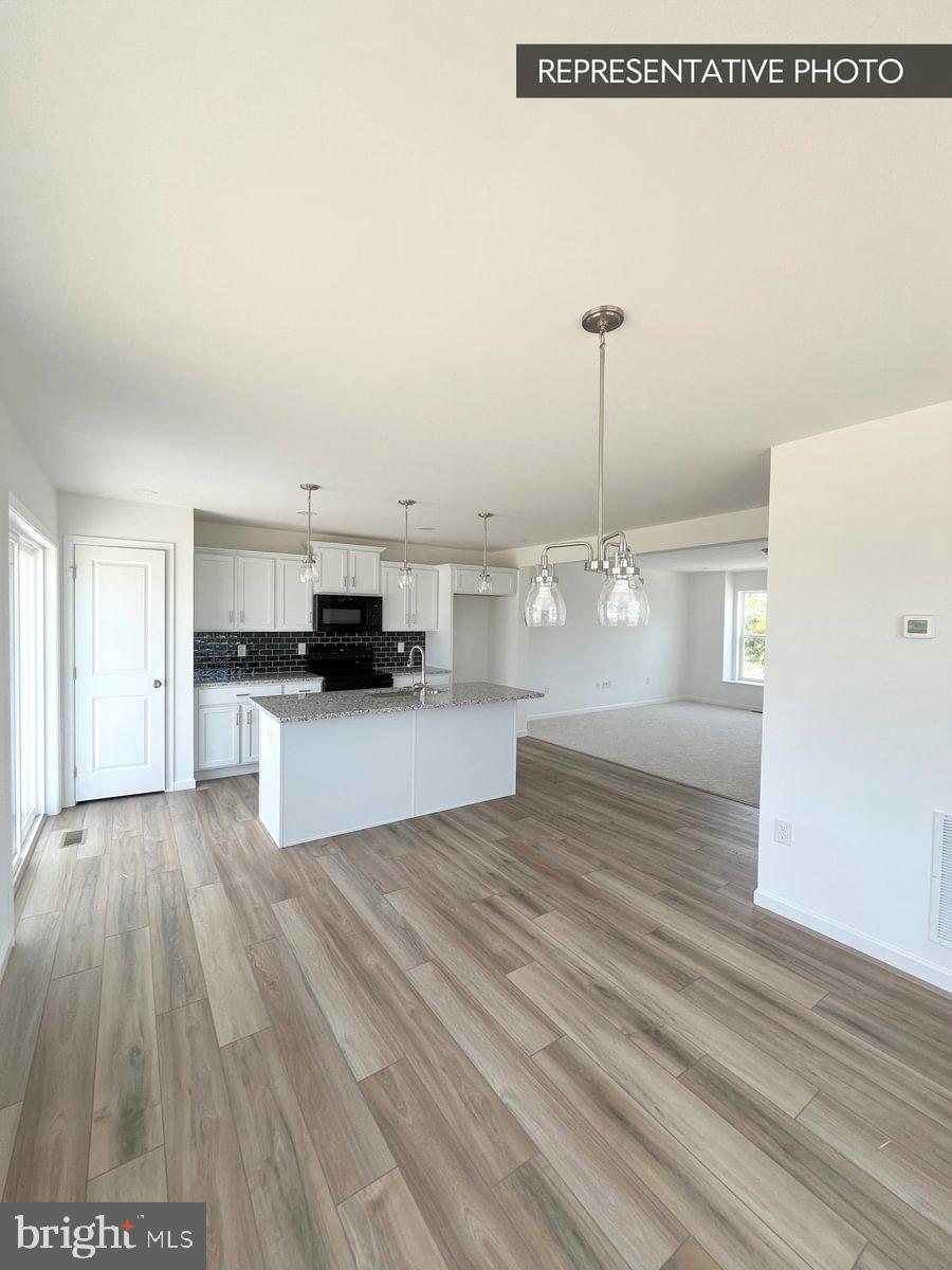 DEERFIELD ESTATES - Residential