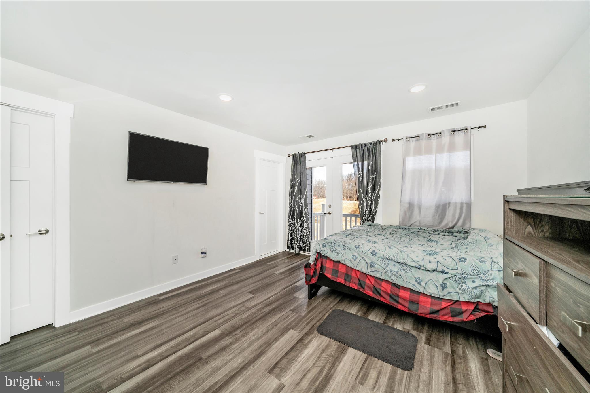 GAMBRILL VIEW - Residential