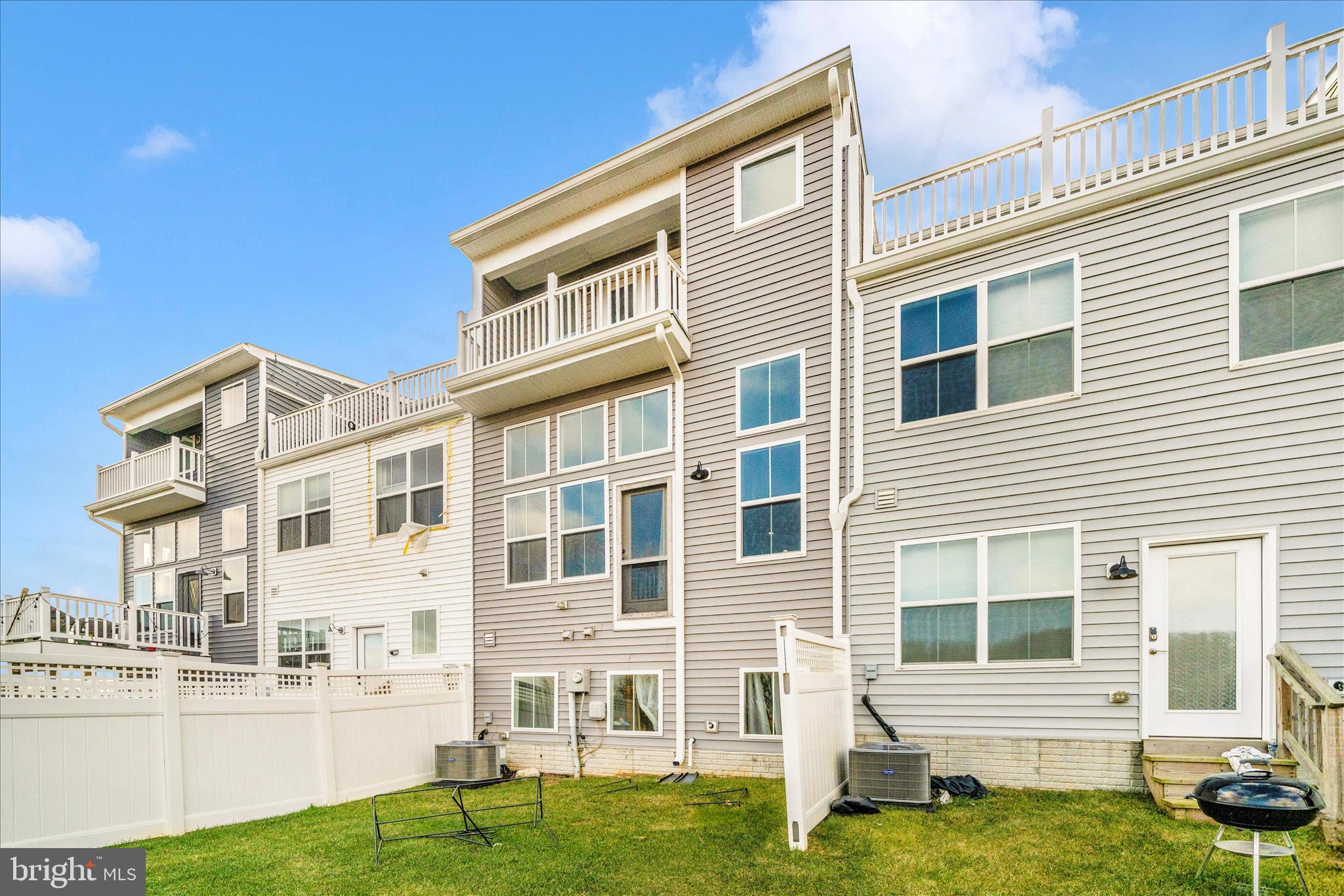 GAMBRILL VIEW - Residential