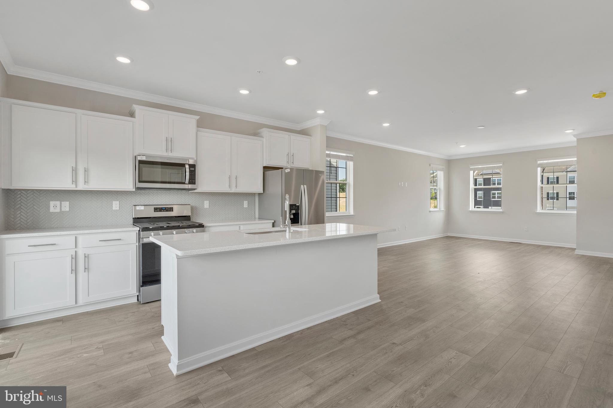 WHITE MARSH - Residential Lease