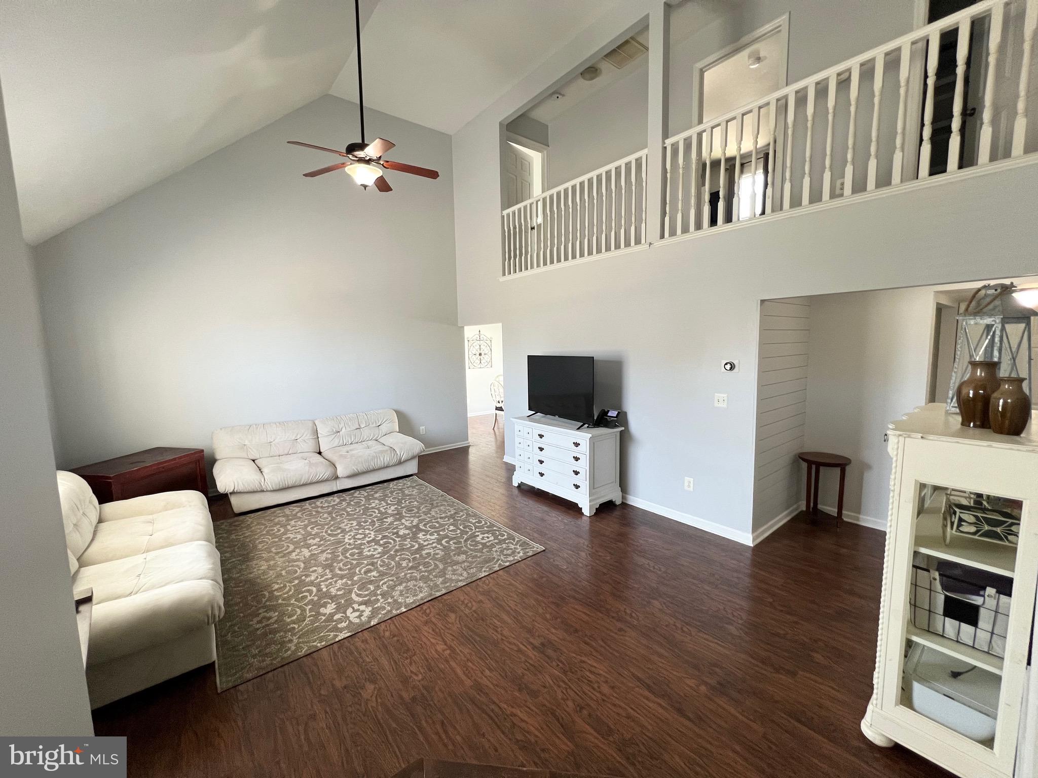 62 STONEGATE