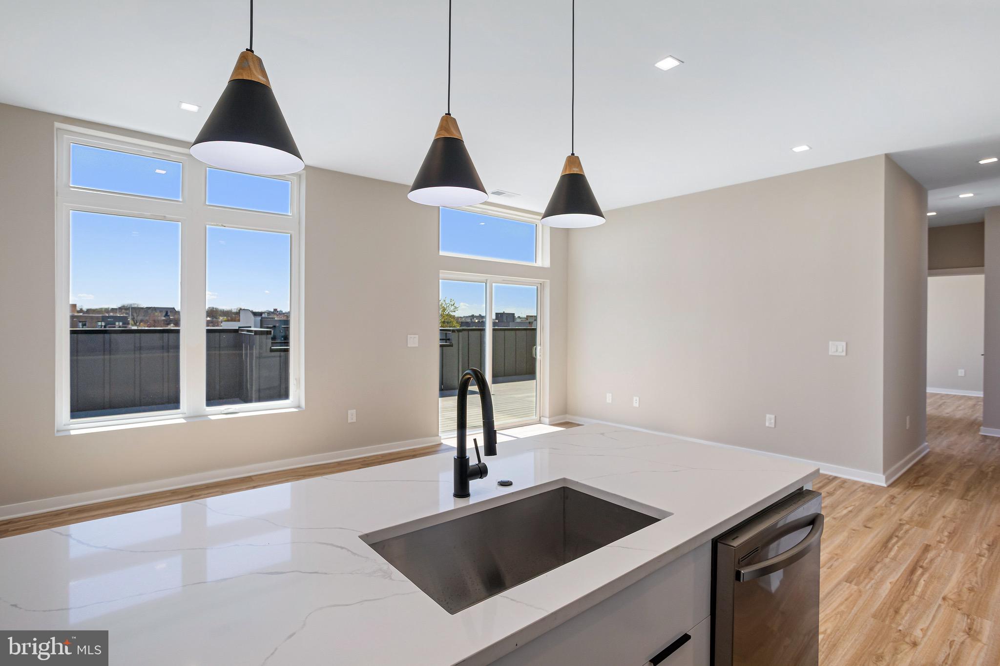 1358 FLORIDA AVENUE NE PH-01