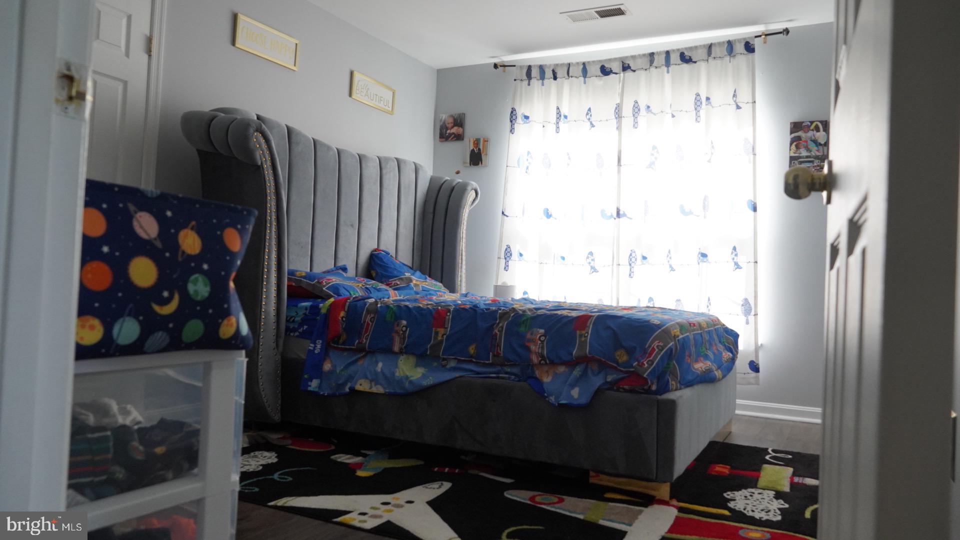 WOODMORE TOWNE CENTRE - Residential Lease