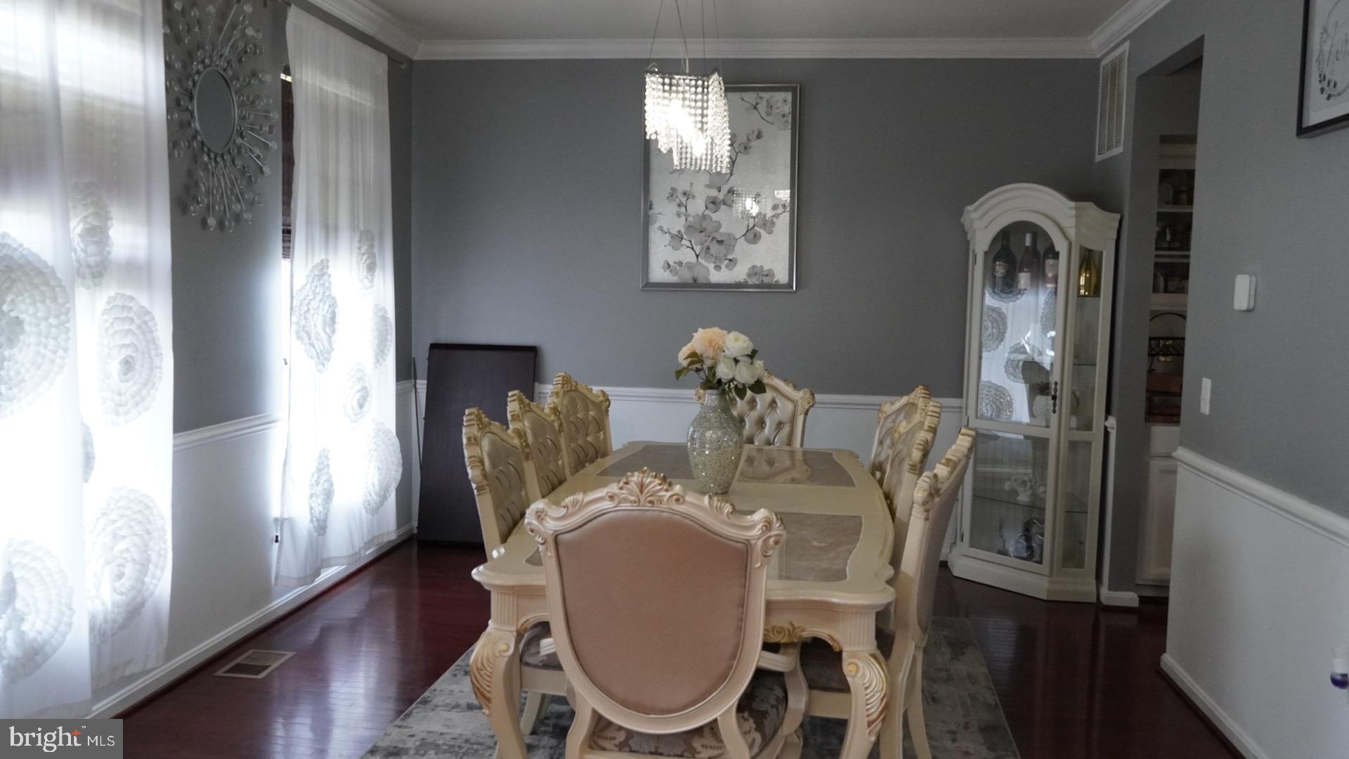 WOODMORE TOWNE CENTRE - Residential Lease