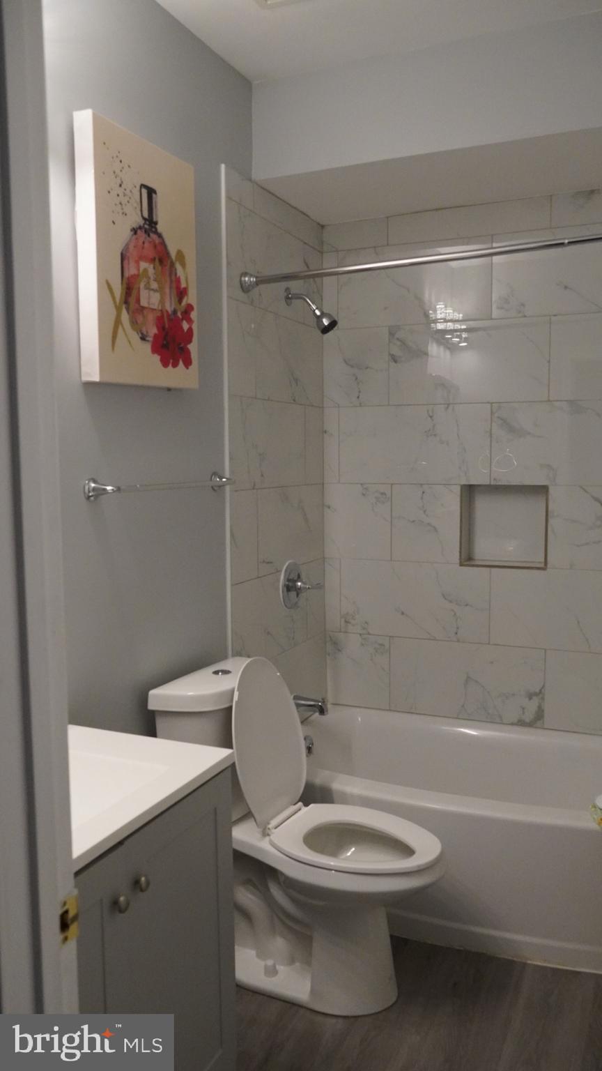 WOODMORE TOWNE CENTRE - Residential Lease