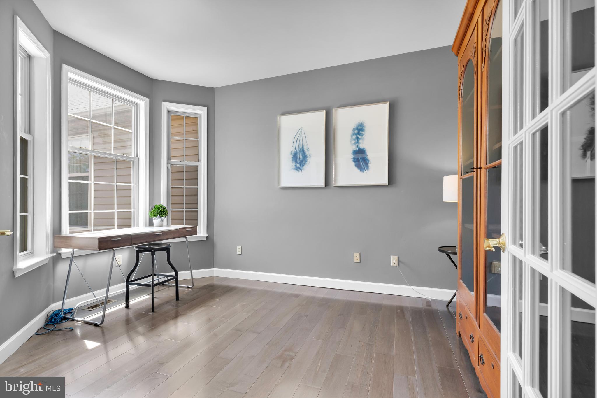 VILLAGE OF VALLEY GR - Residential Lease