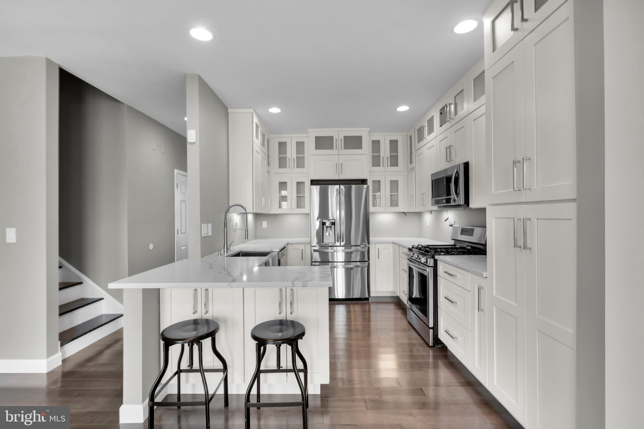 VILLAGE OF VALLEY GR - Residential Lease