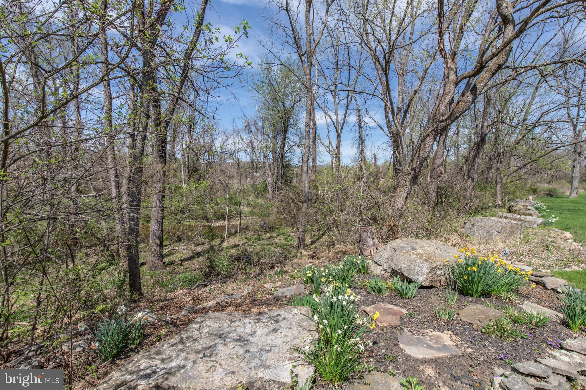 VILLAGE OF VALLEY GR - Residential Lease