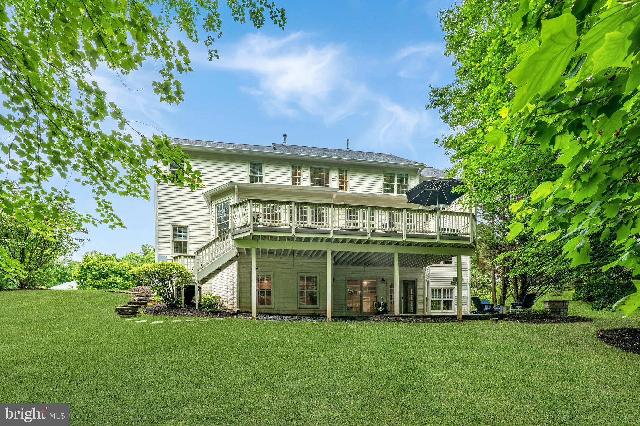 SHAKER GROVE - Residential