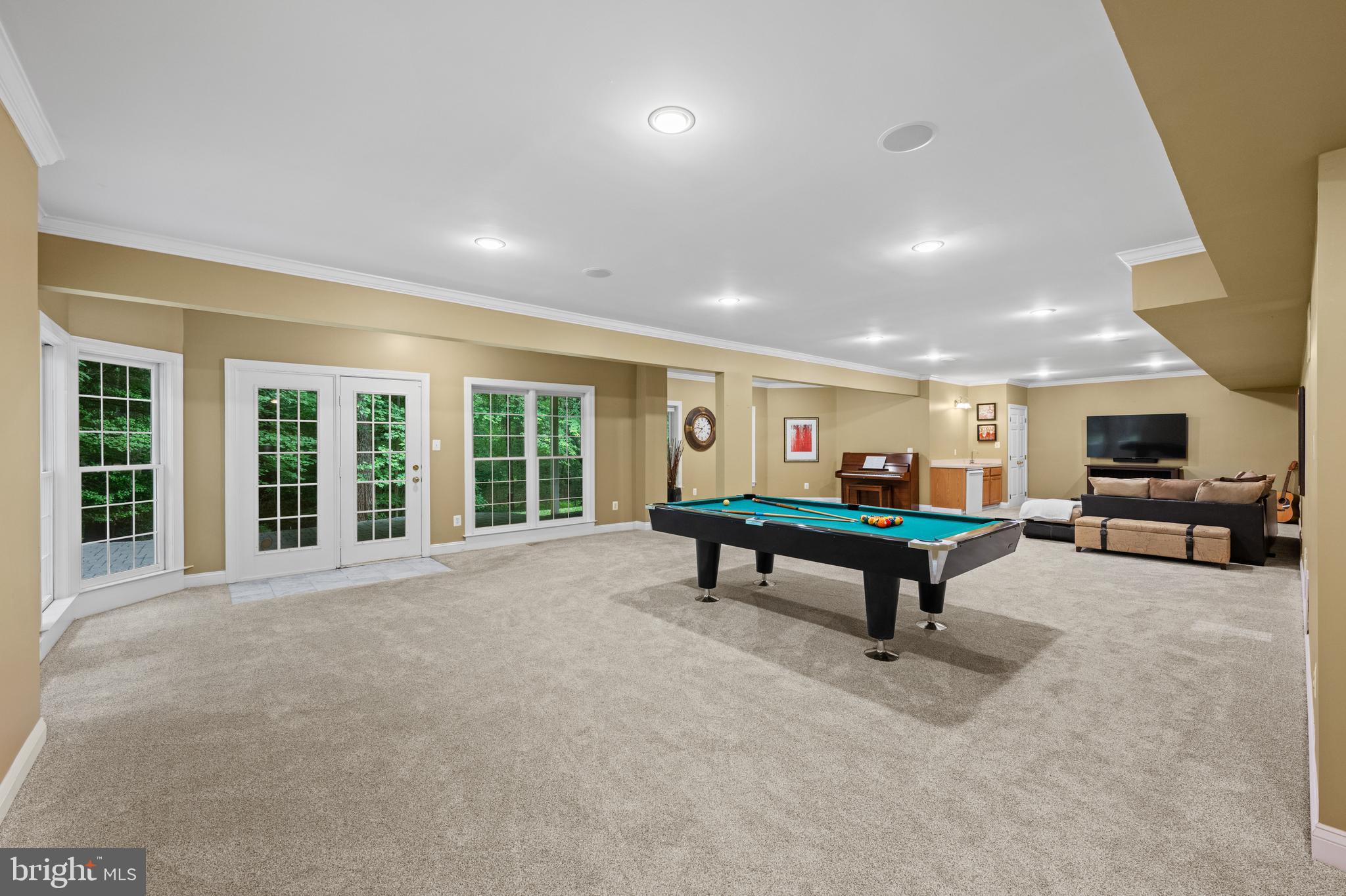 SHAKER GROVE - Residential
