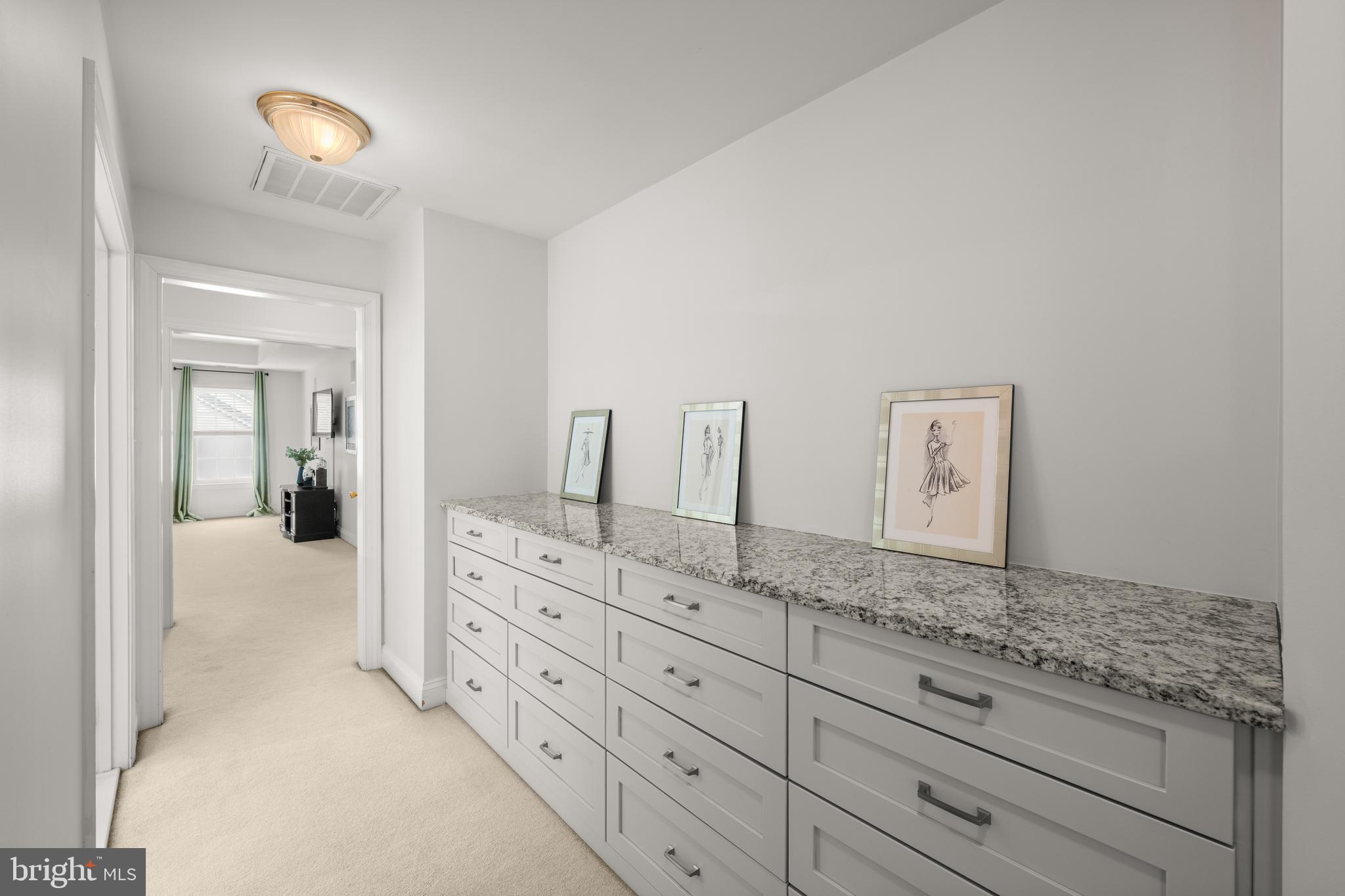 SHAKER GROVE - Residential