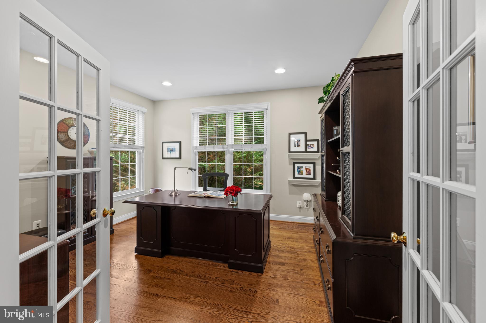 SHAKER GROVE - Residential