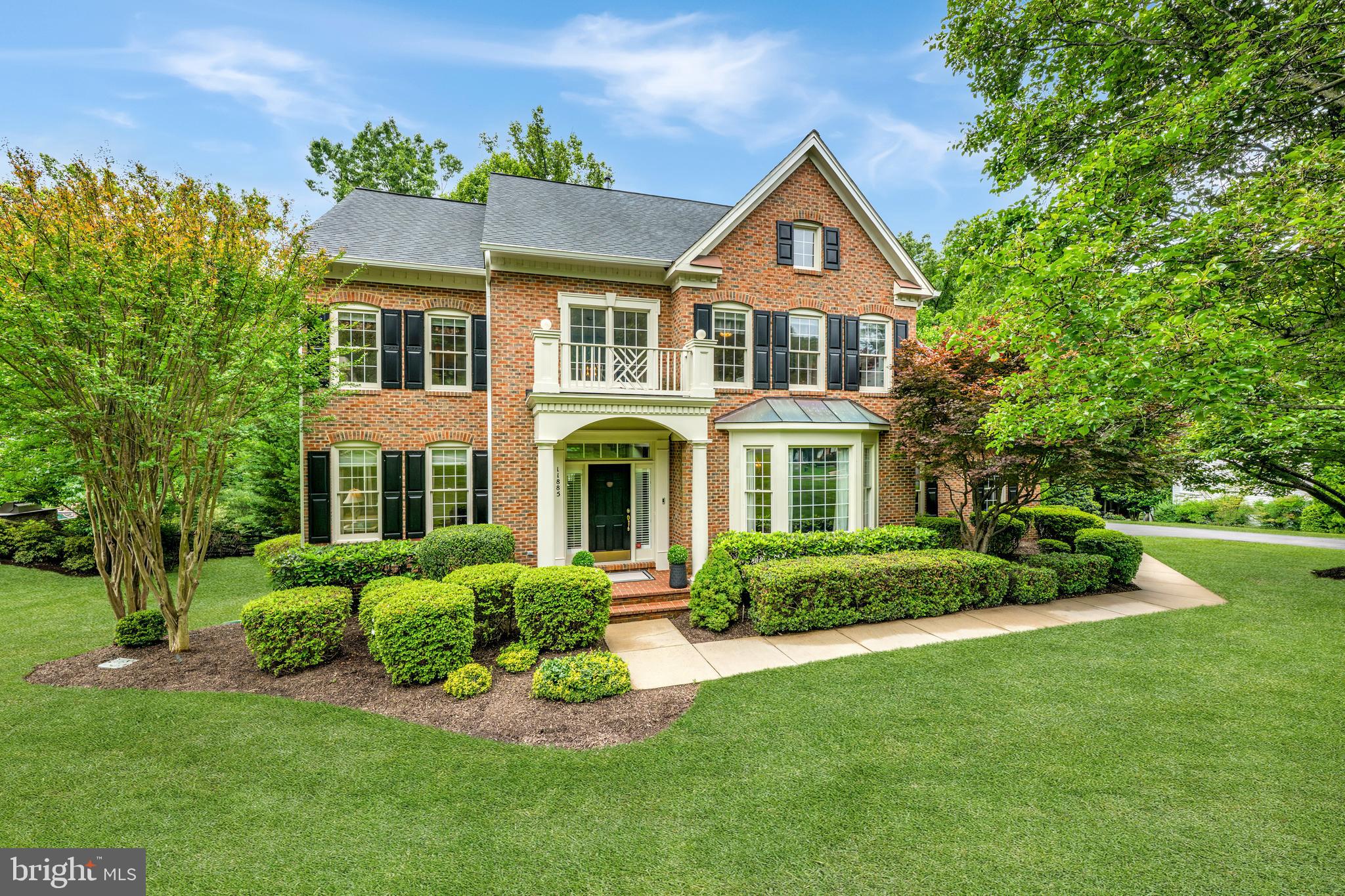 SHAKER GROVE - Residential